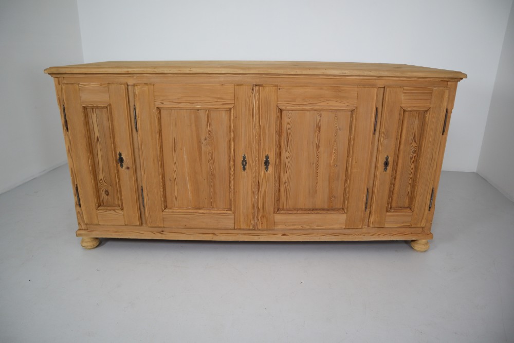 Antique Large Dresser In Pine Austria 1880 Late 19th Century