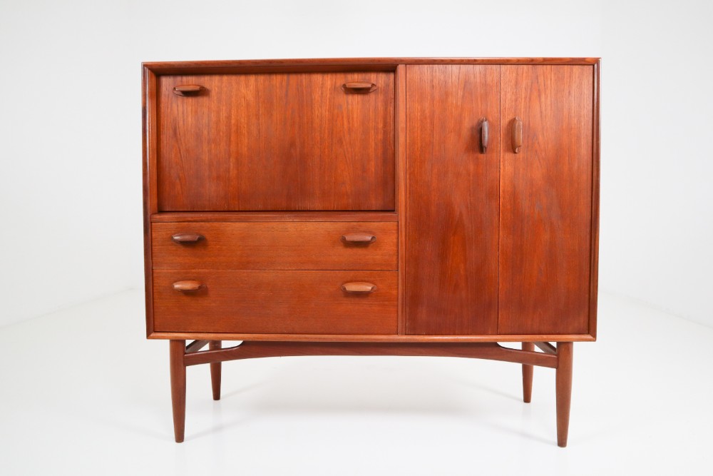 Small Mid Century Modern Teak Bar Sideboard From G Plan 1960s