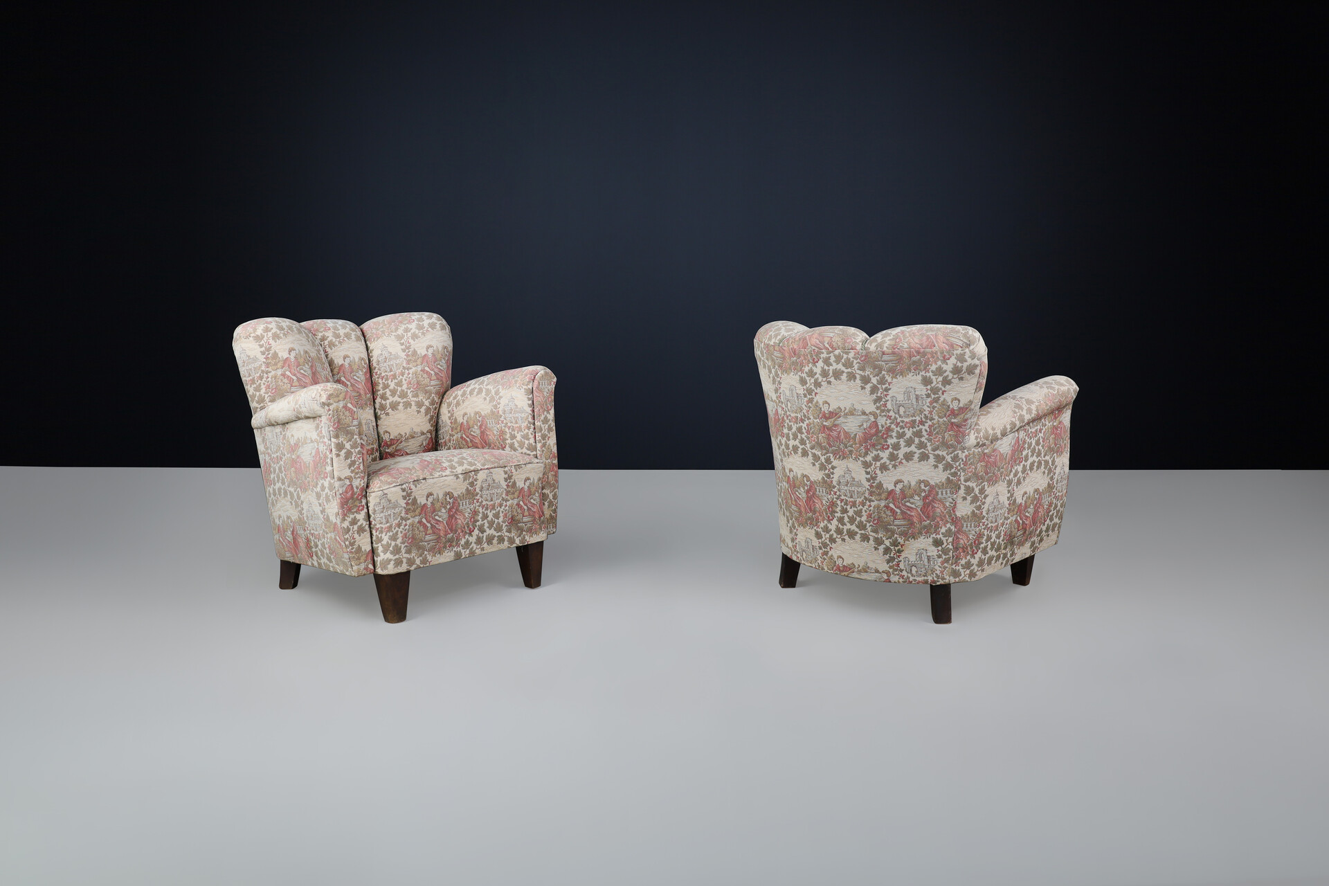 Art Deco Jindrich Halabala Lounge Chairs in Original Upholstery Czech Republic 1930 Mid-20th century