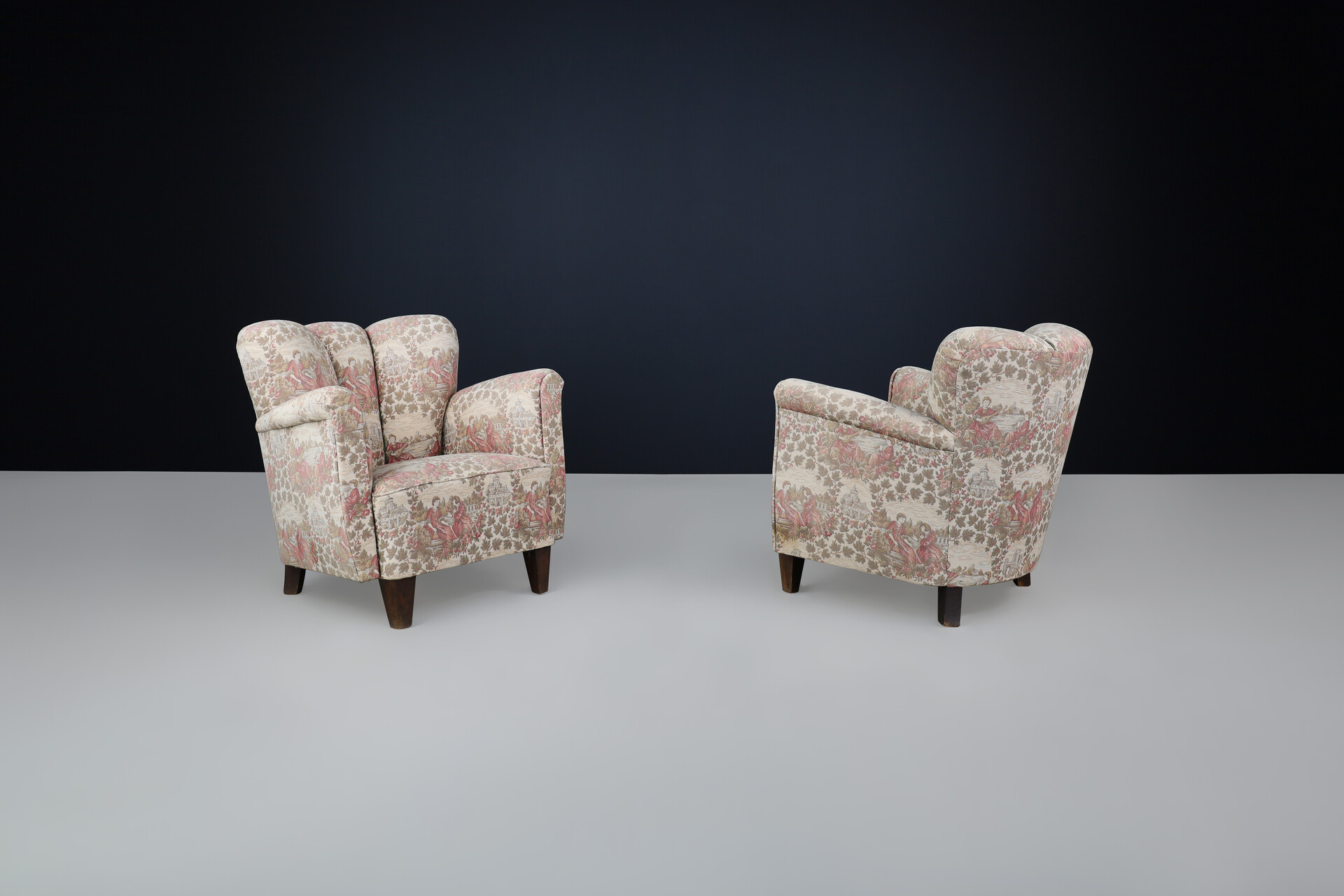 Art Deco Jindrich Halabala Lounge Chairs in Original Upholstery Czech Republic 1930 Mid-20th century