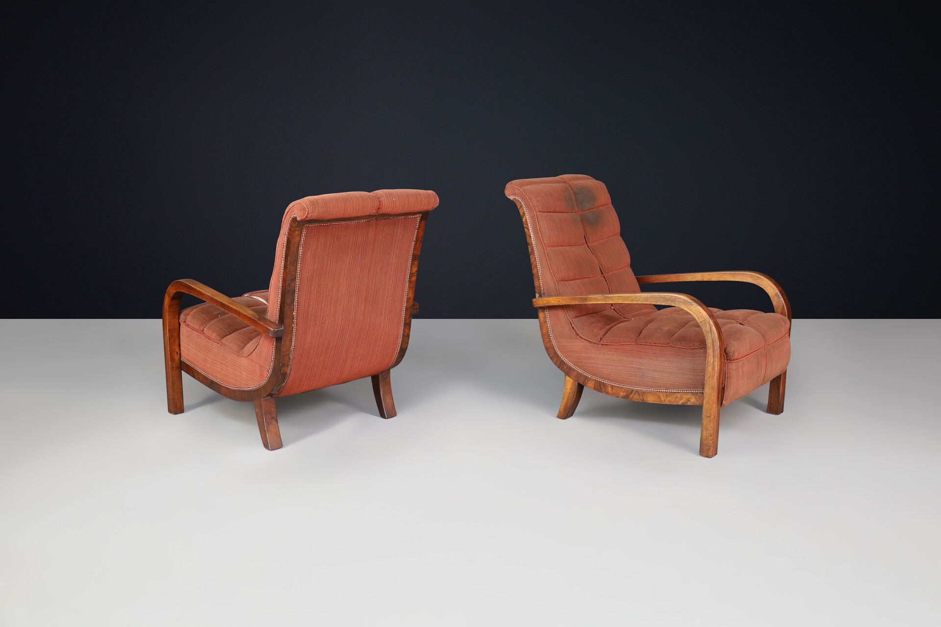 Art Deco lounge chairs  in Walnut and original upholstery attr. Gerhard loos , Austria 1930 Early-20th century