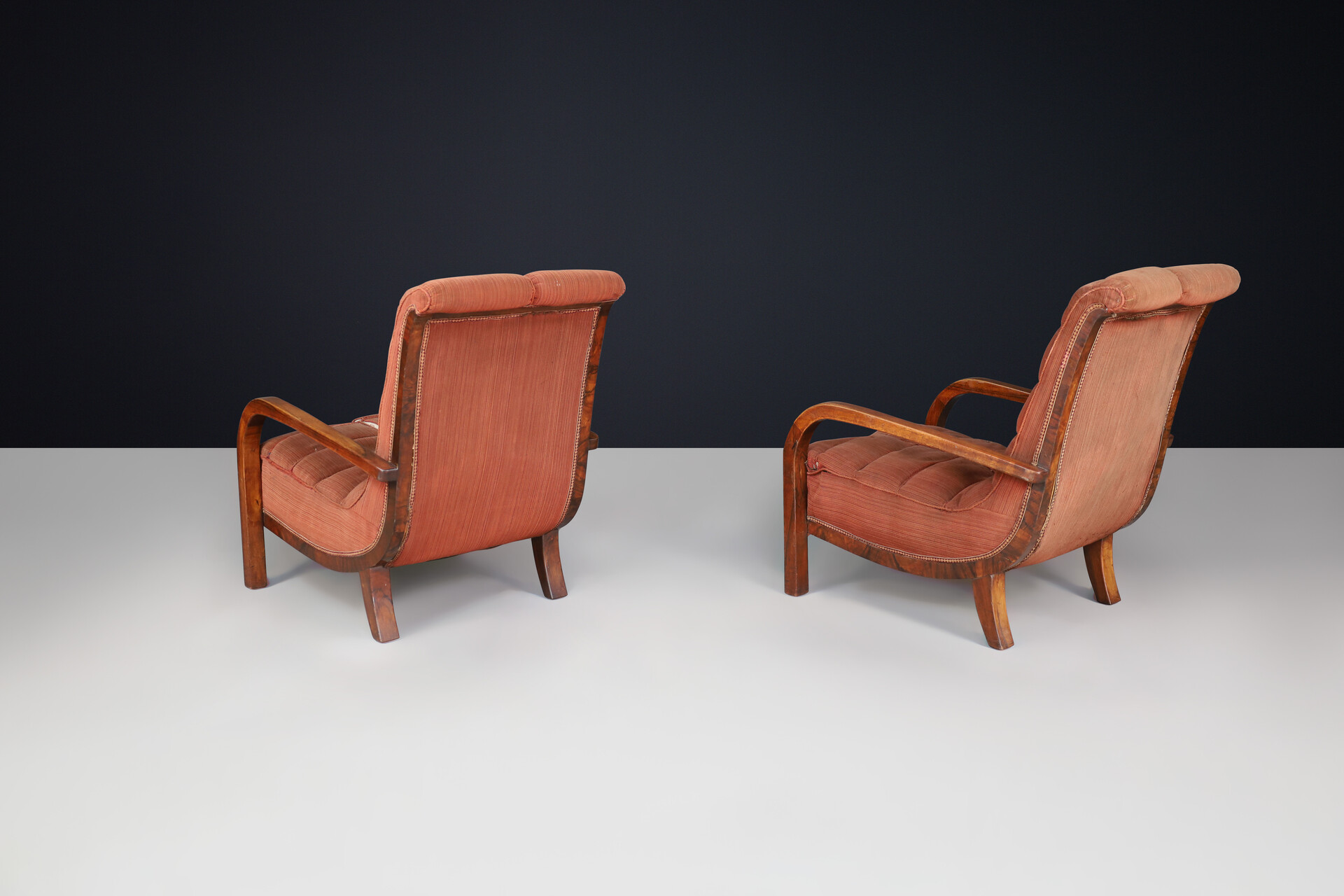 Art Deco lounge chairs  in Walnut and original upholstery attr. Gerhard loos , Austria 1930 Early-20th century