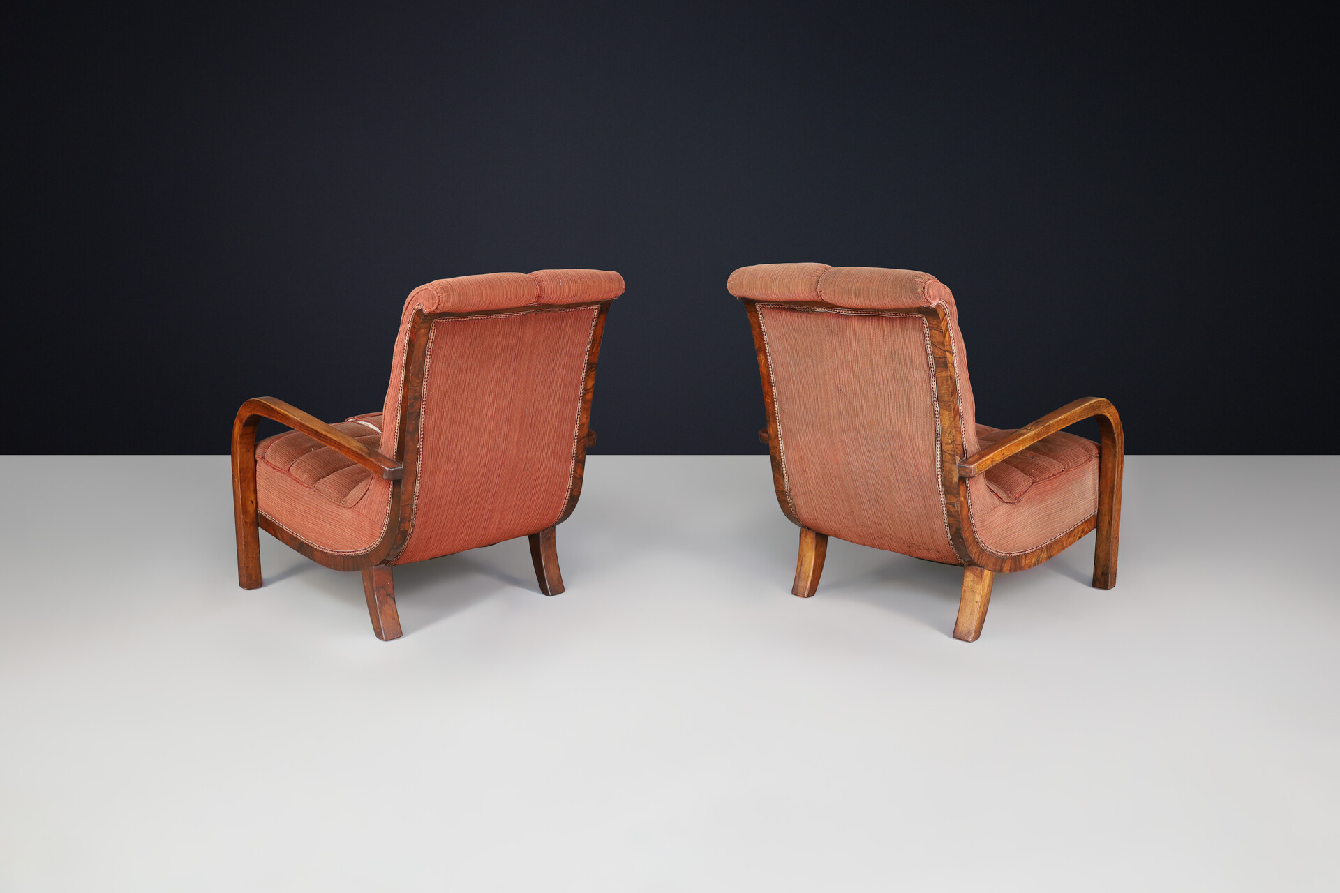 Art Deco lounge chairs  in Walnut and original upholstery attr. Gerhard loos , Austria 1930 Early-20th century