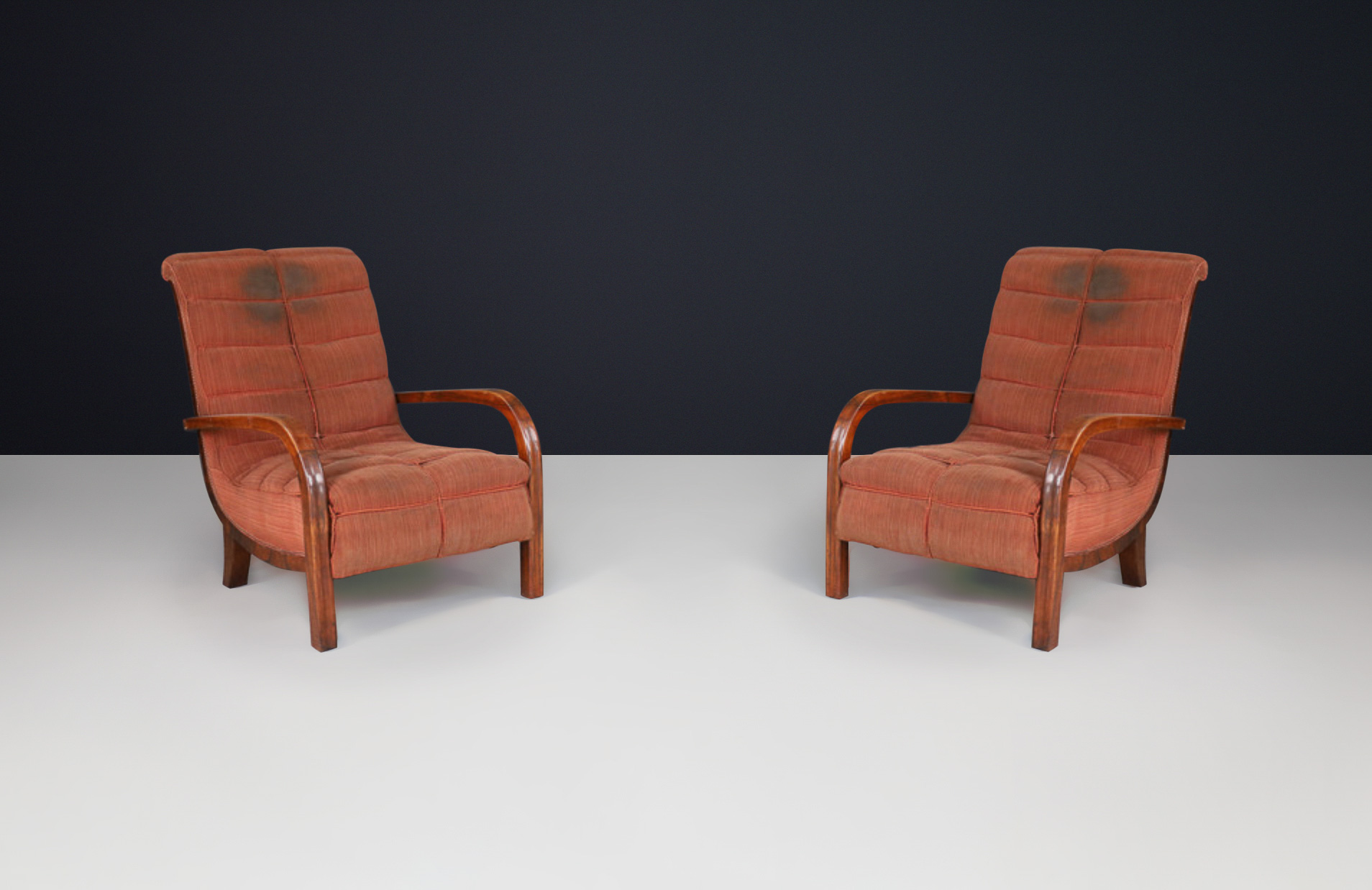 Art Deco lounge chairs  in Walnut and original upholstery attr. Gerhard loos , Austria 1930 Early-20th century