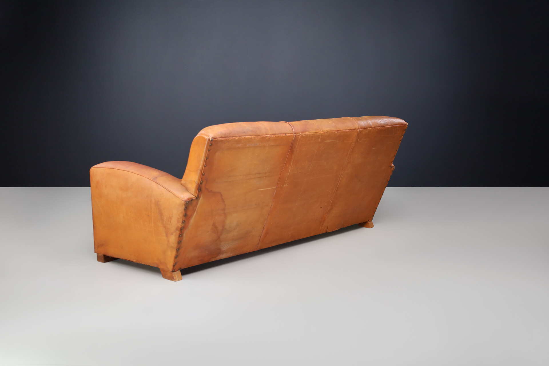 Art deco Patinated leather Lounge sofa, France 1950 Mid-20th century