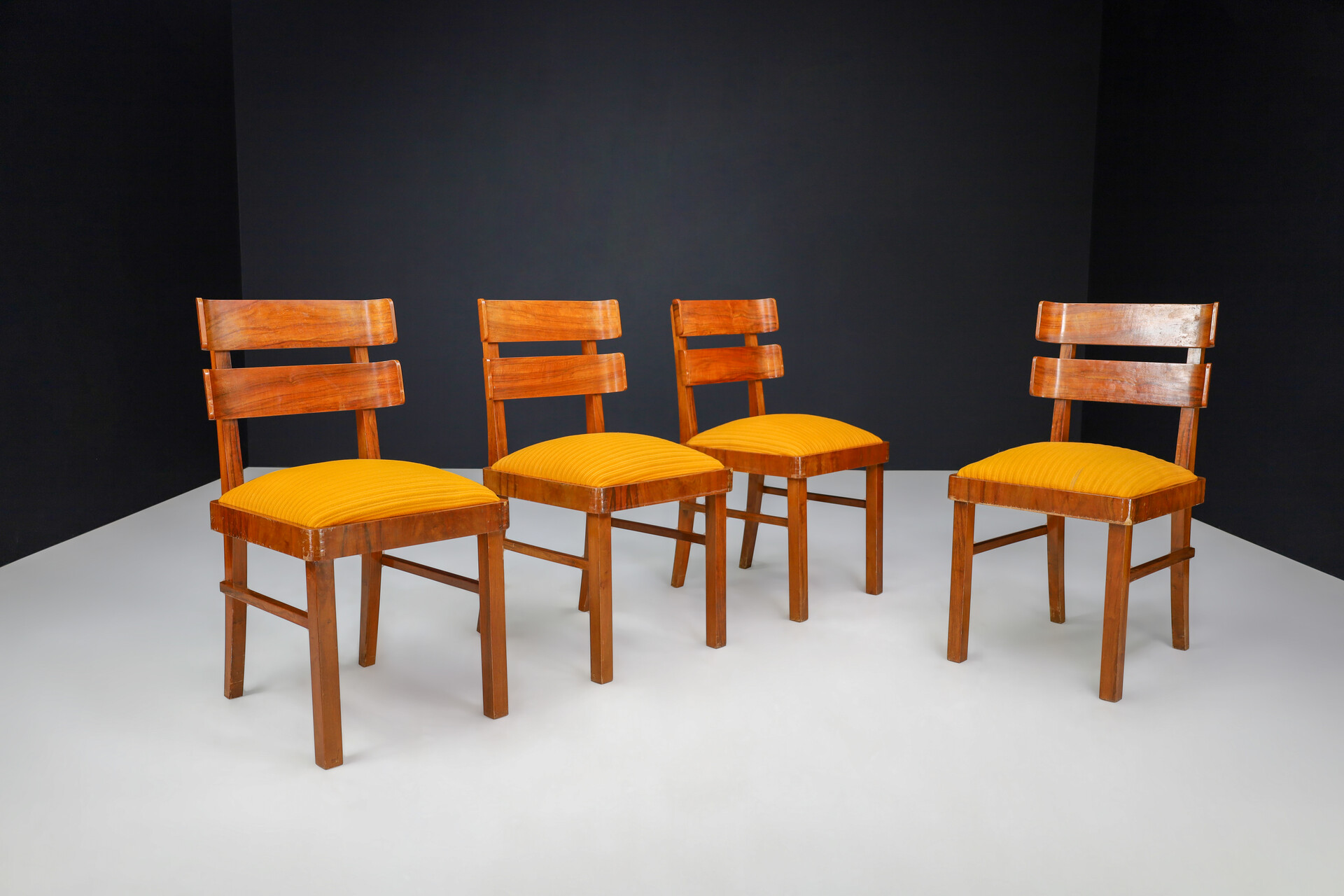 Art deco walnut dining chairs by Jindrich Halabala , Praque 1930s Early-20th century