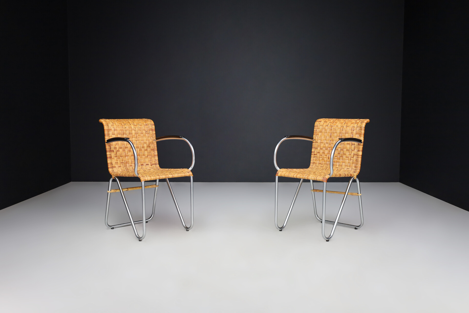 Bauhaus Diagonal armchairs by willem hendrik gispen for gispen,The Netherlands 1927 Mid-20th century