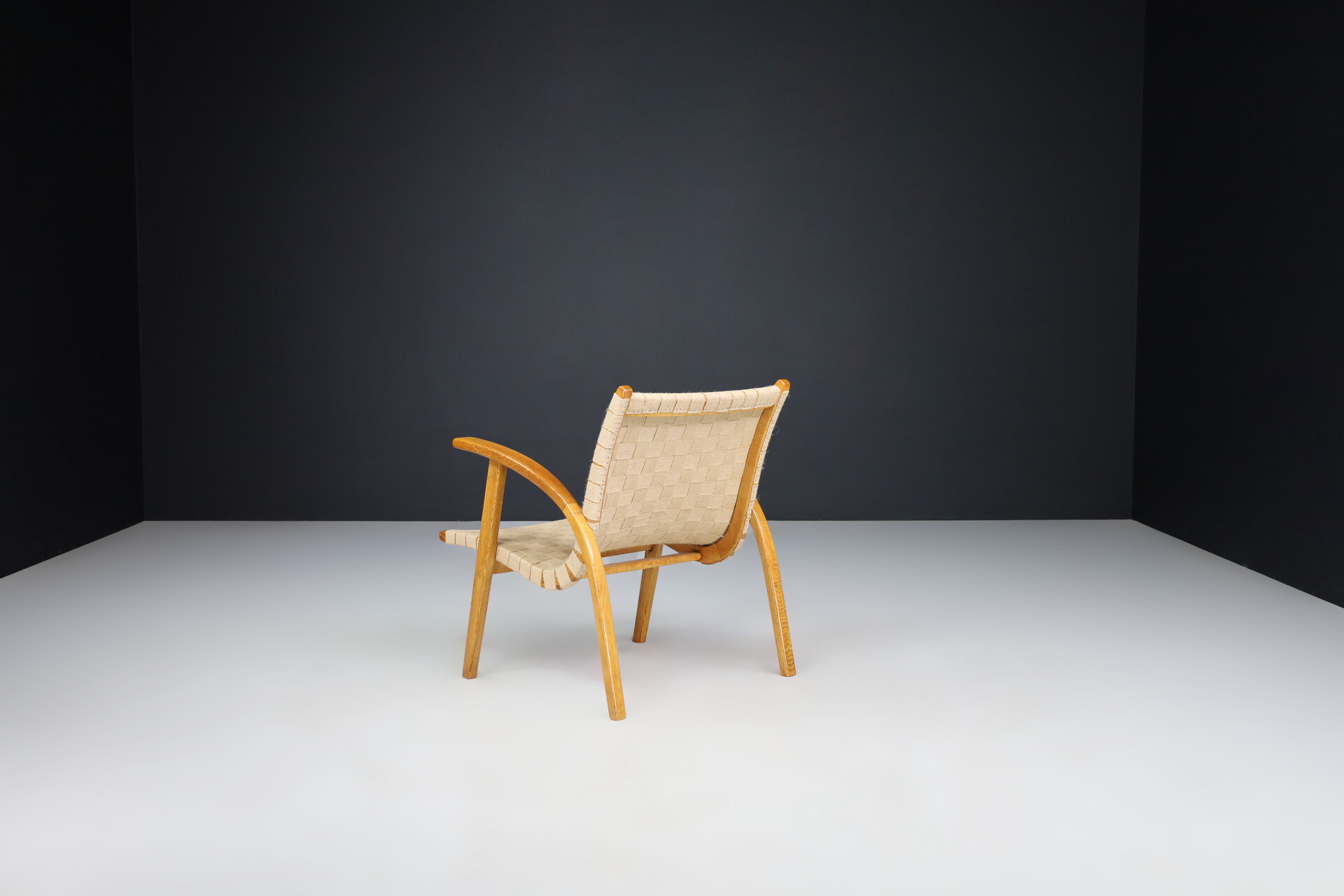 Bauhaus Jan Vanek Easy Chair in Oak Bentwood and Canvas, Praque 1930s Mid-20th century