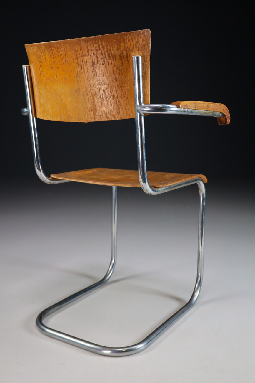 Tubular discount chair bauhaus