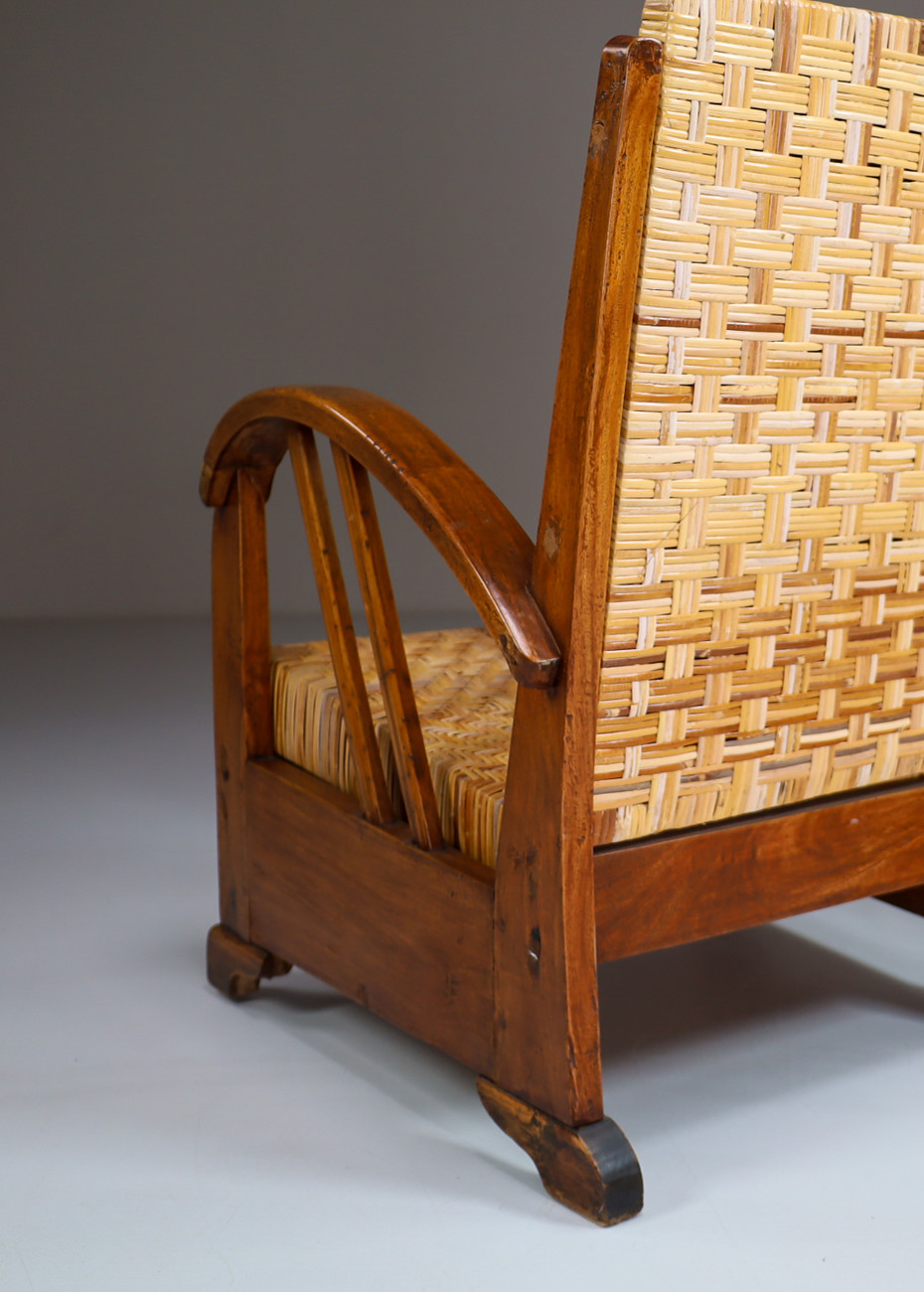 British Colonial Rattan And Wood Art Deco Lounge Chair, India 1920s Early-20th century