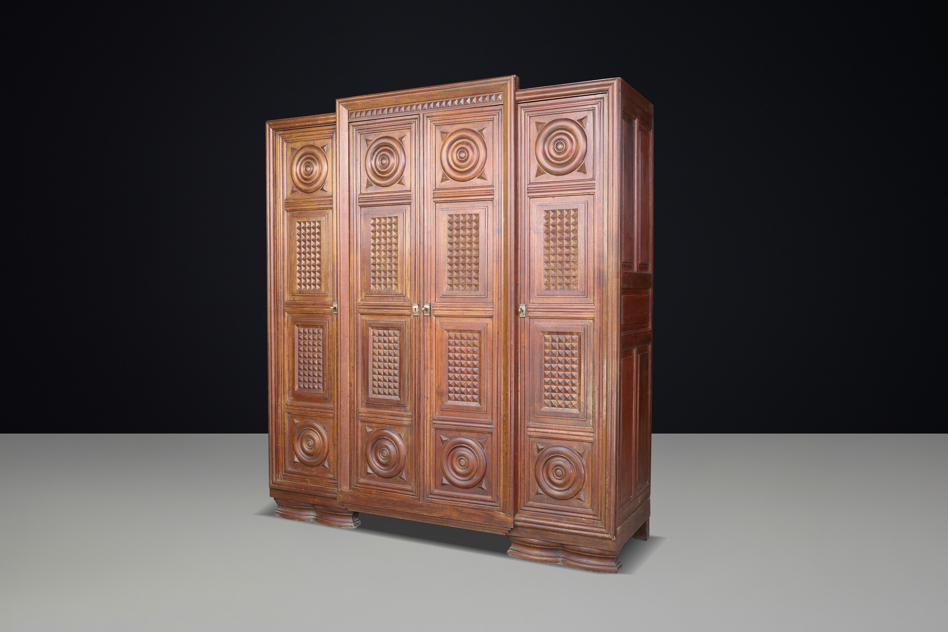 Brutalist Charles Dudouyt Oak Armoire (demontable), France 1940s Mid-20th century