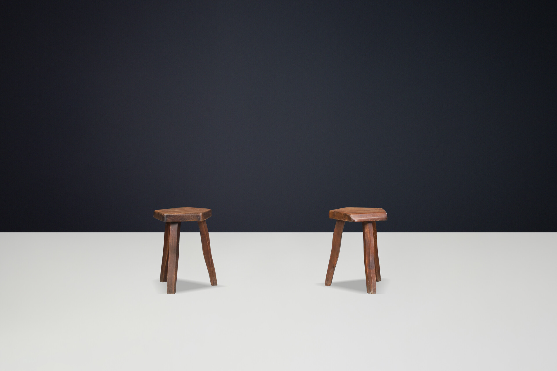 Brutalist Elm Wood Bar Stools by Olavi Hänninen, Finland 1960s Mid-20th century