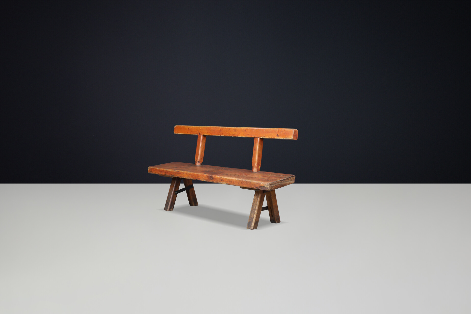 Brutalist Mobichalet Long Bench in Patinated solid Pine wood, Belgium 1950s Mid-20th century