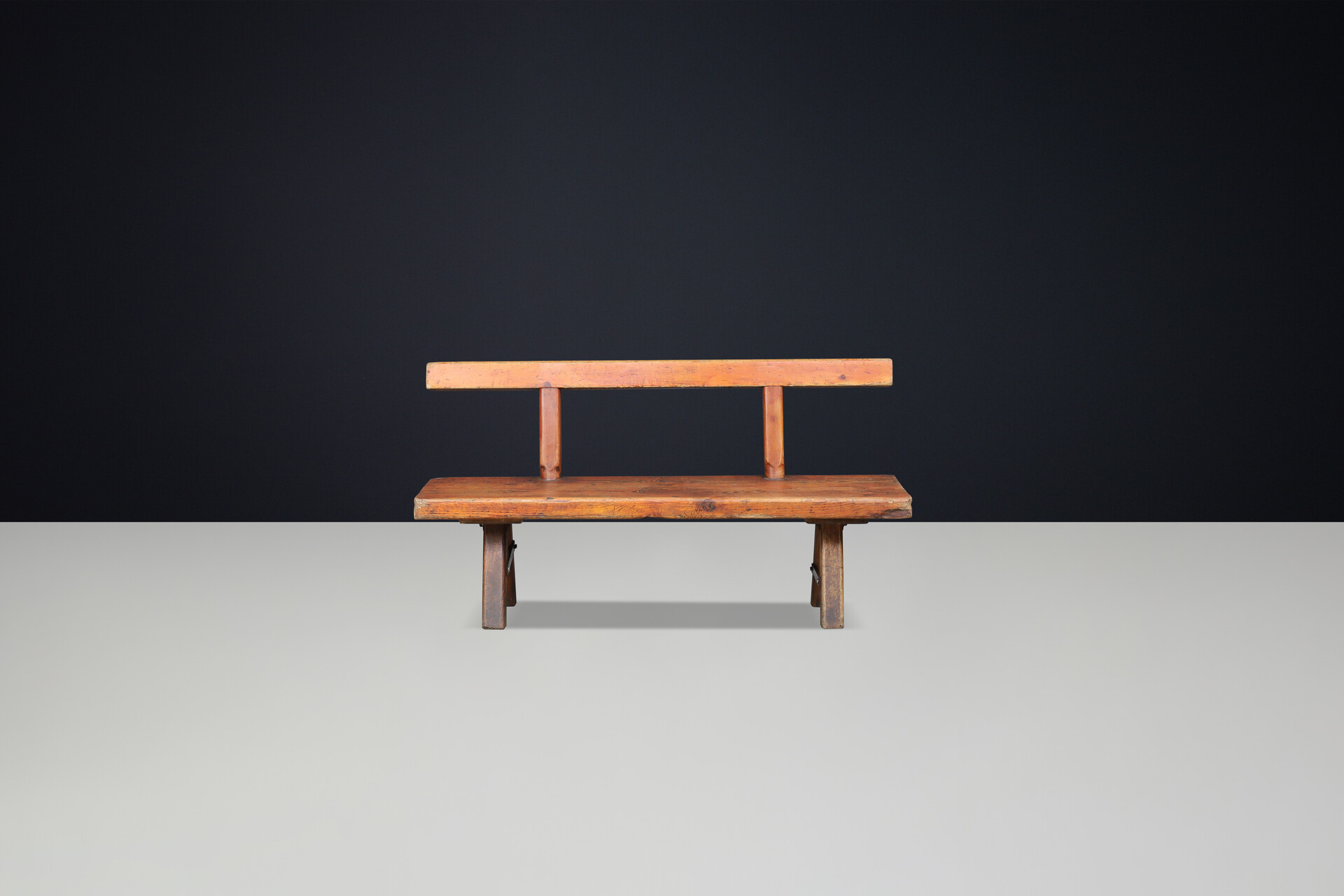 Brutalist Mobichalet Long Bench in Patinated solid Pine wood, Belgium 1950s Mid-20th century