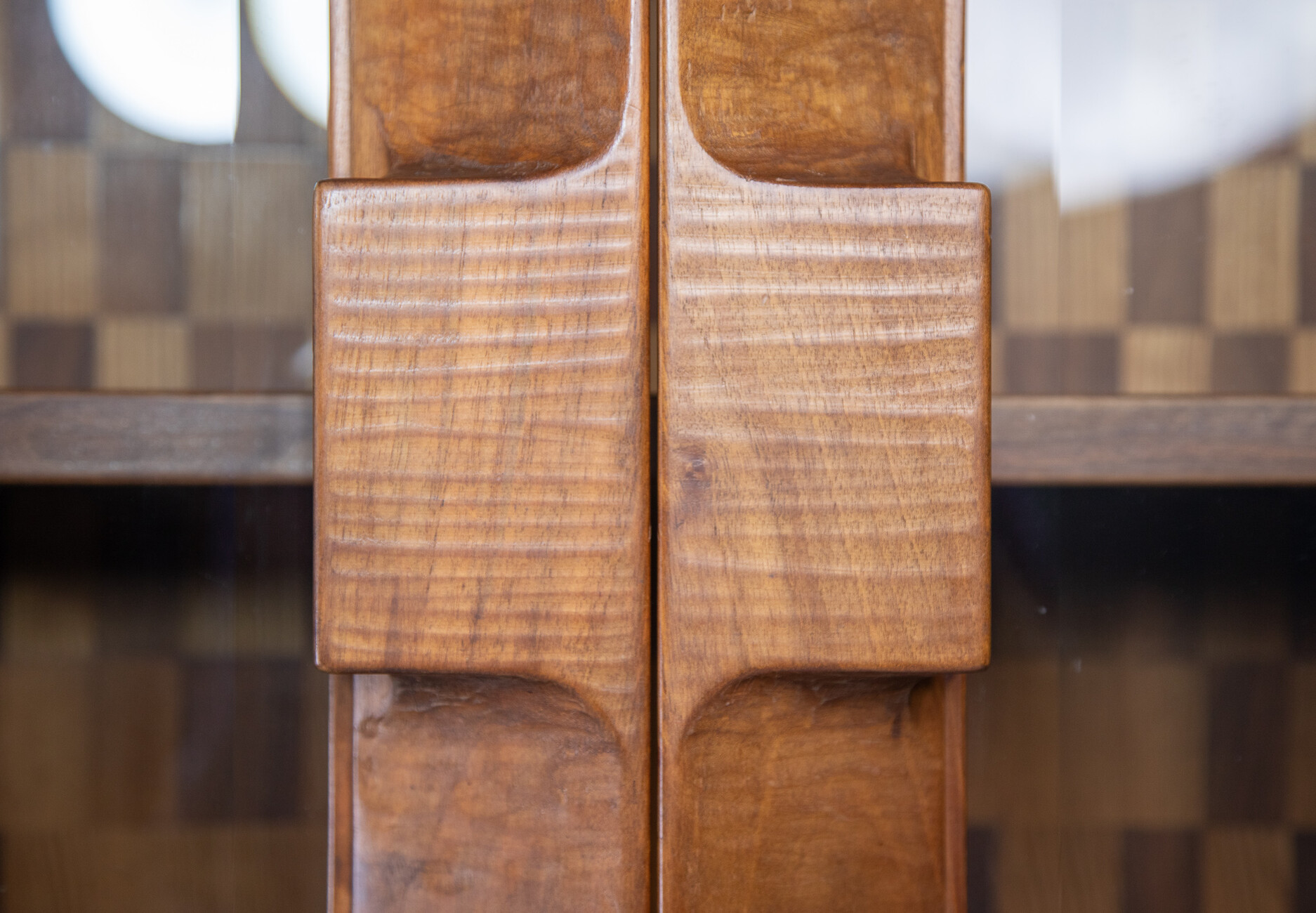 Brutalist Modern Giuseppe Rivadossi Tall Glazed Cabinet in Walnut, Italy 1970s Mid-20th century