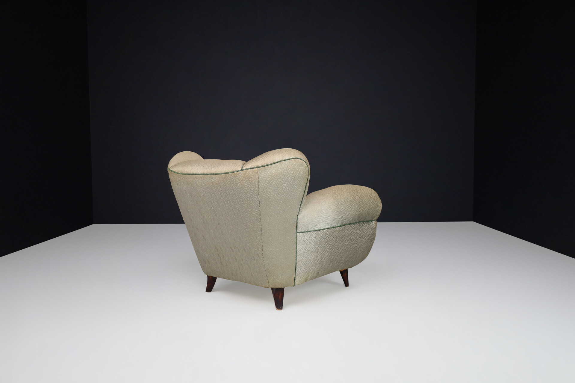 Guglielmo Ulrich Lounge Chairs in original upholstery, Italy 1930s Mid-20th century