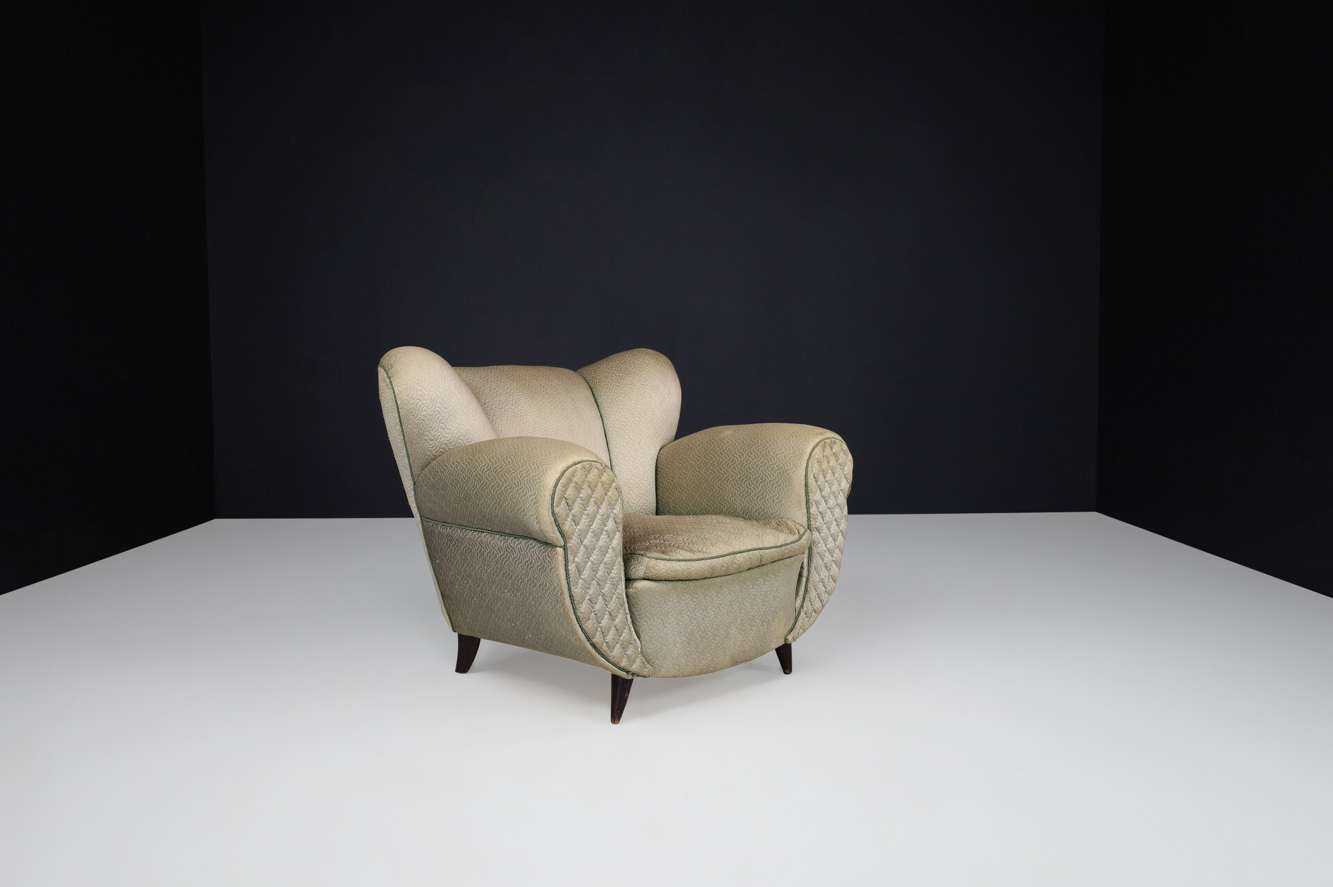 Guglielmo Ulrich Lounge Chairs in original upholstery, Italy 1930s Mid-20th century