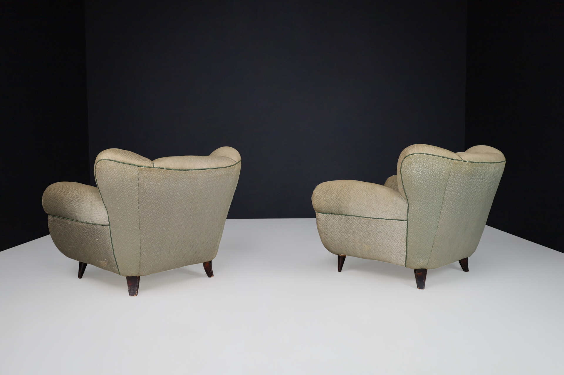 Guglielmo Ulrich Lounge Chairs in original upholstery, Italy 1930s Mid-20th century