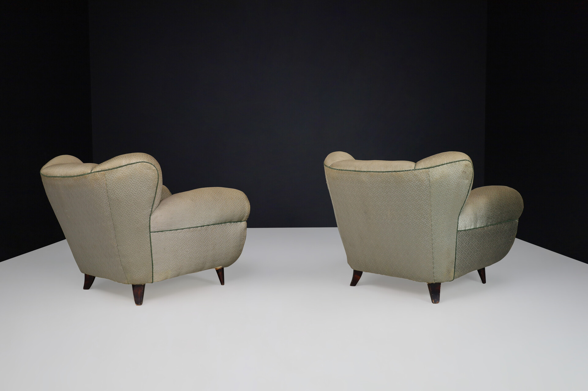 Guglielmo Ulrich Lounge Chairs in original upholstery, Italy 1930s Mid-20th century