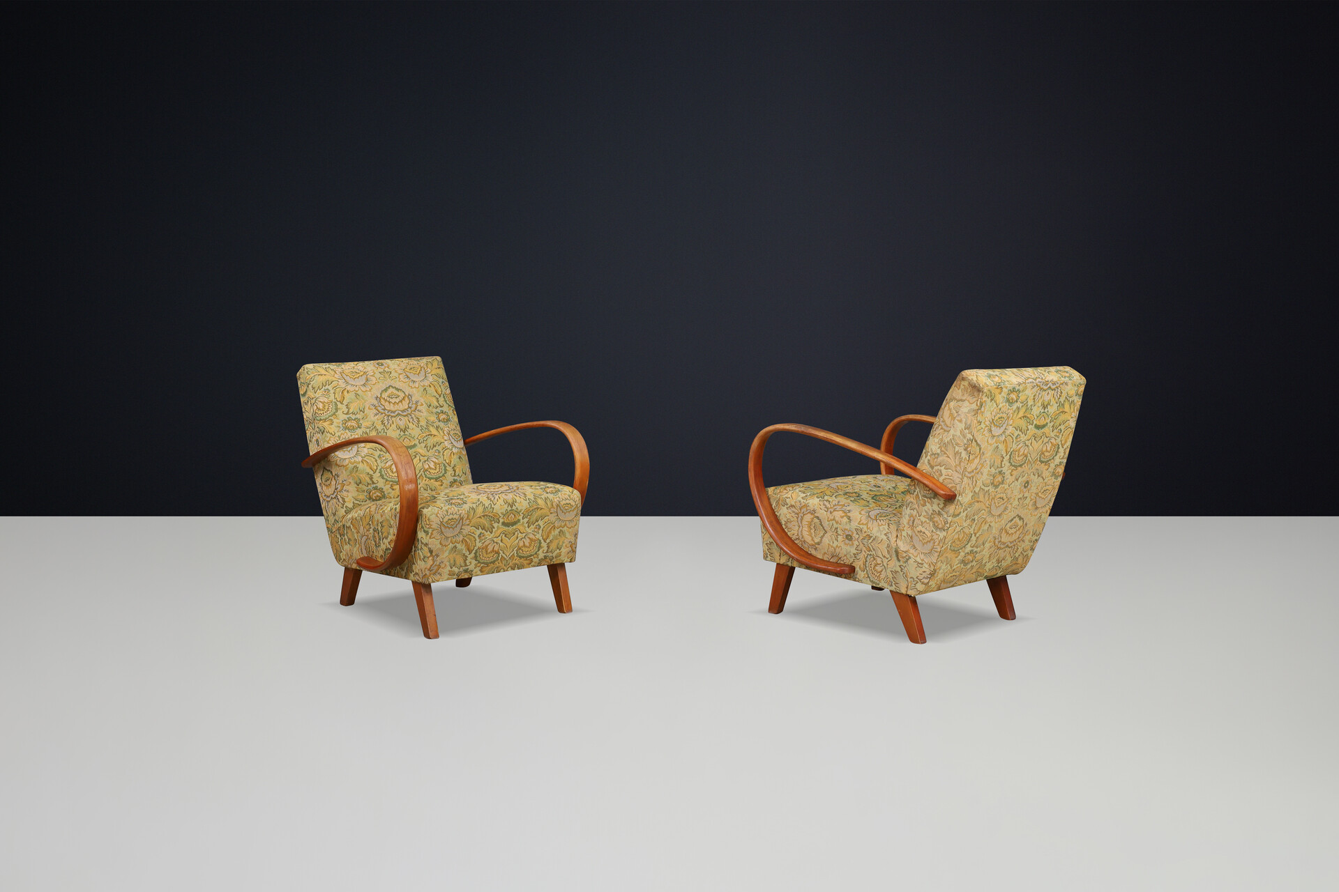 Jindrich Halabala Patinated Armchairs with Original Floral Upholstery, 1940s Mid-20th century