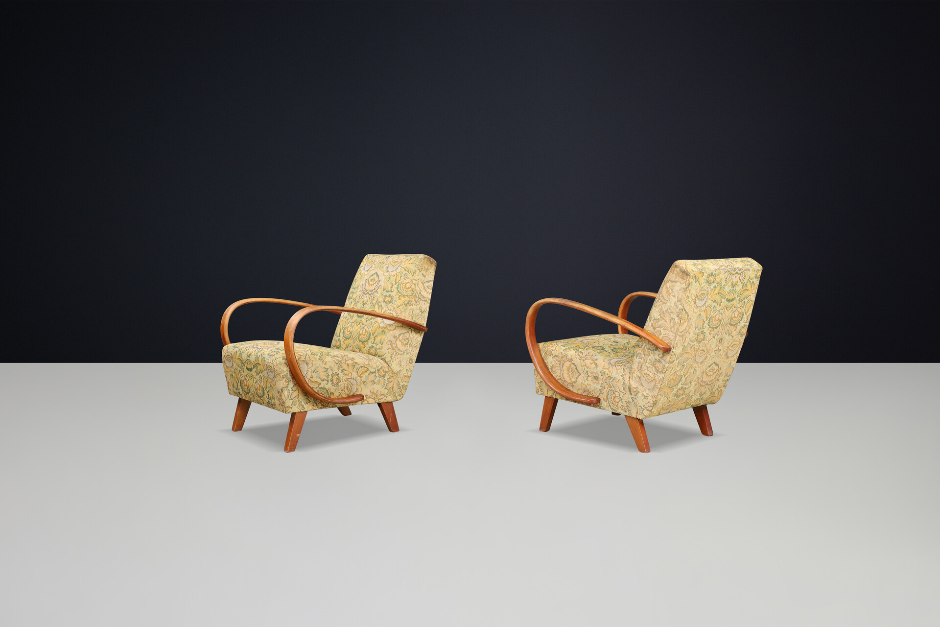 Jindrich Halabala Patinated Armchairs with Original Floral Upholstery, 1940s Mid-20th century