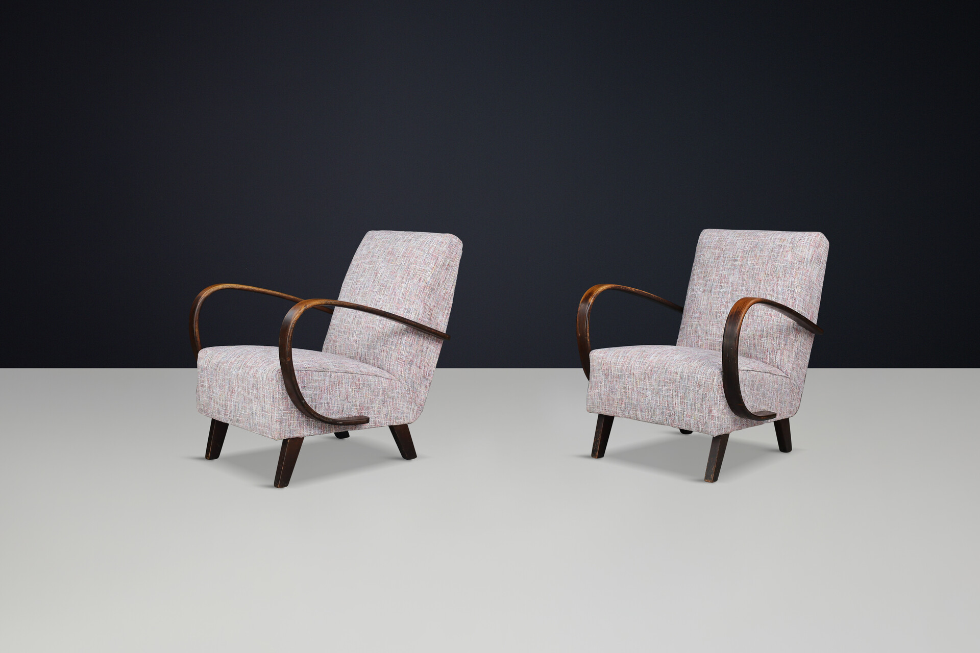 Jindrich Halabala Re-Upholstered Patinated Bentwood Lounge Chairs, 1940s Mid-20th century