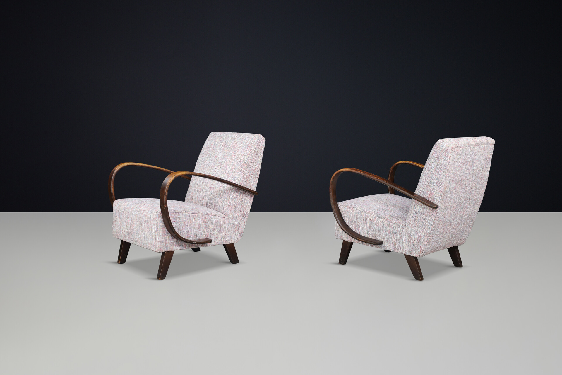 Jindrich Halabala Re-Upholstered Patinated Bentwood Lounge Chairs, 1940s Mid-20th century