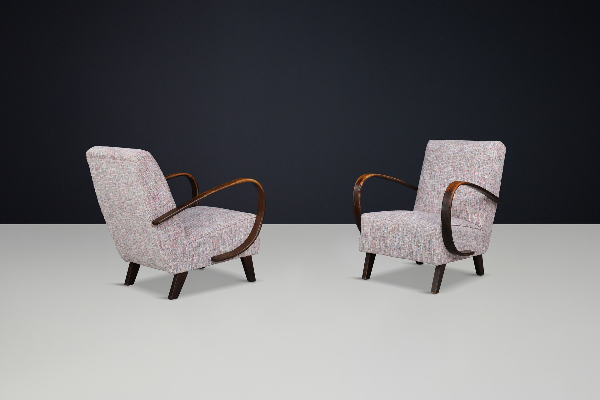 Jindrich Halabala Re-Upholstered Patinated Bentwood Lounge Chairs, 1940s Mid-20th century