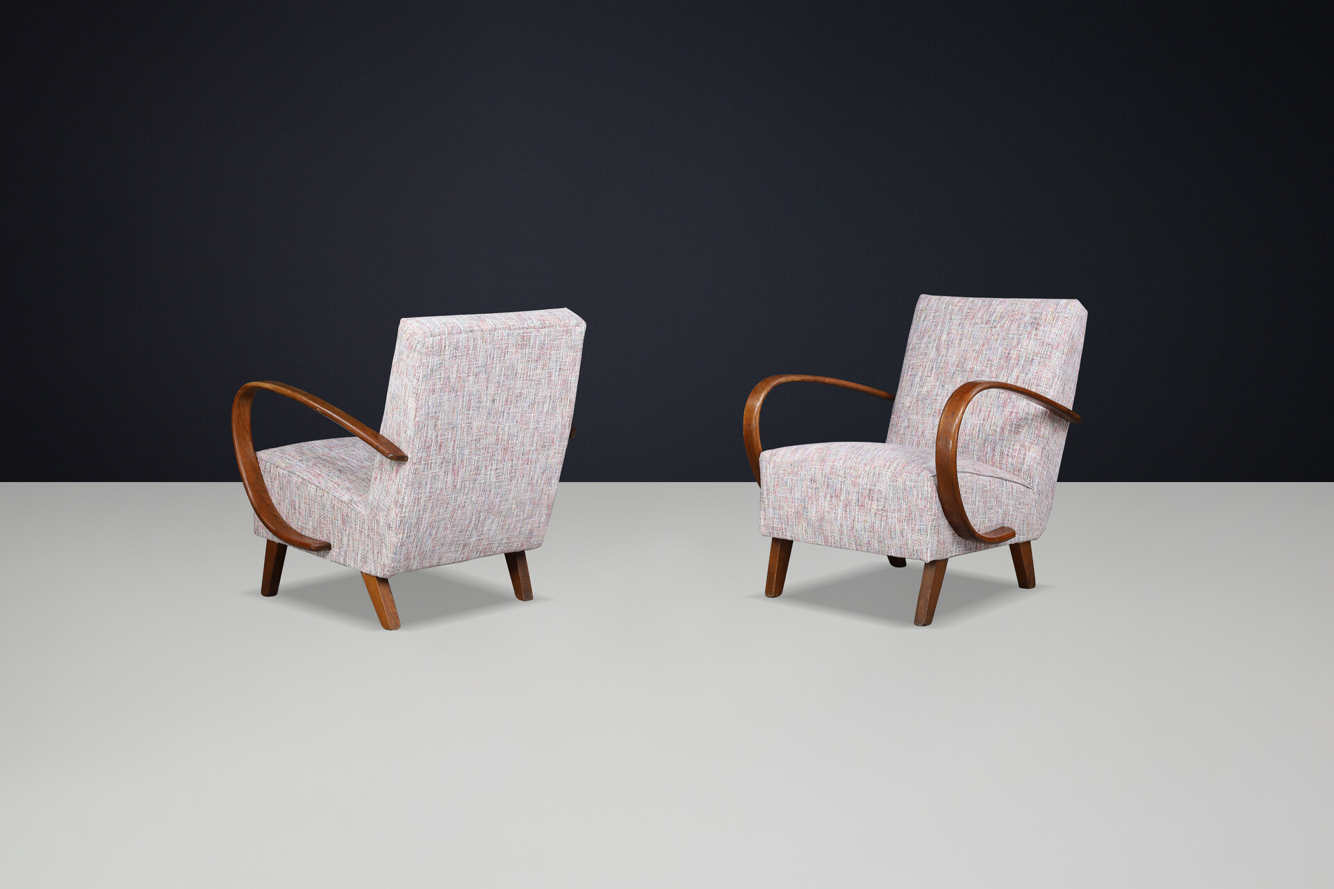 Jindrich Halabala Re-Upholstered Patinated Bentwood Lounge Chairs, 1940s Mid-20th century