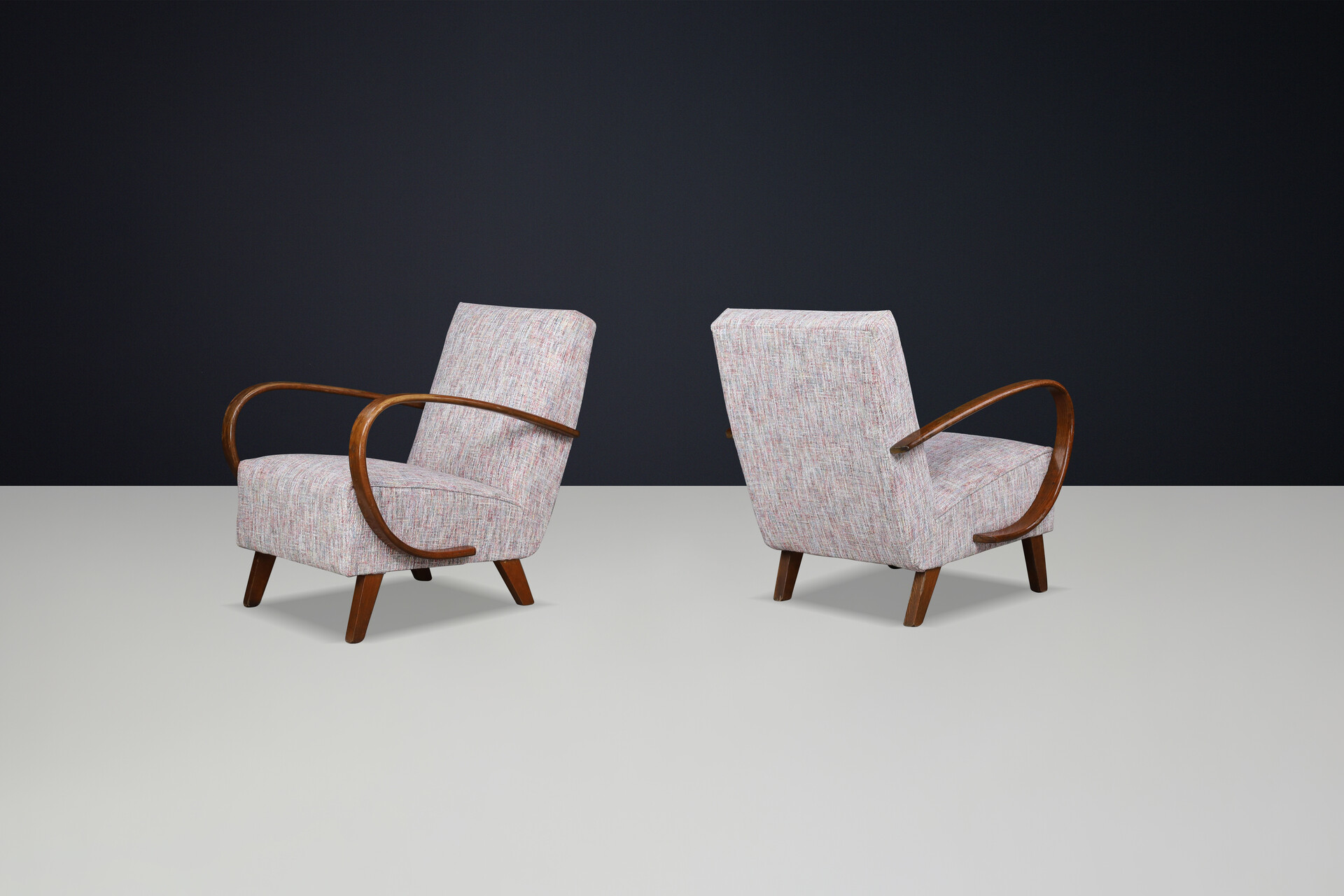 Jindrich Halabala Re-Upholstered Patinated Bentwood Lounge Chairs, 1940s Mid-20th century