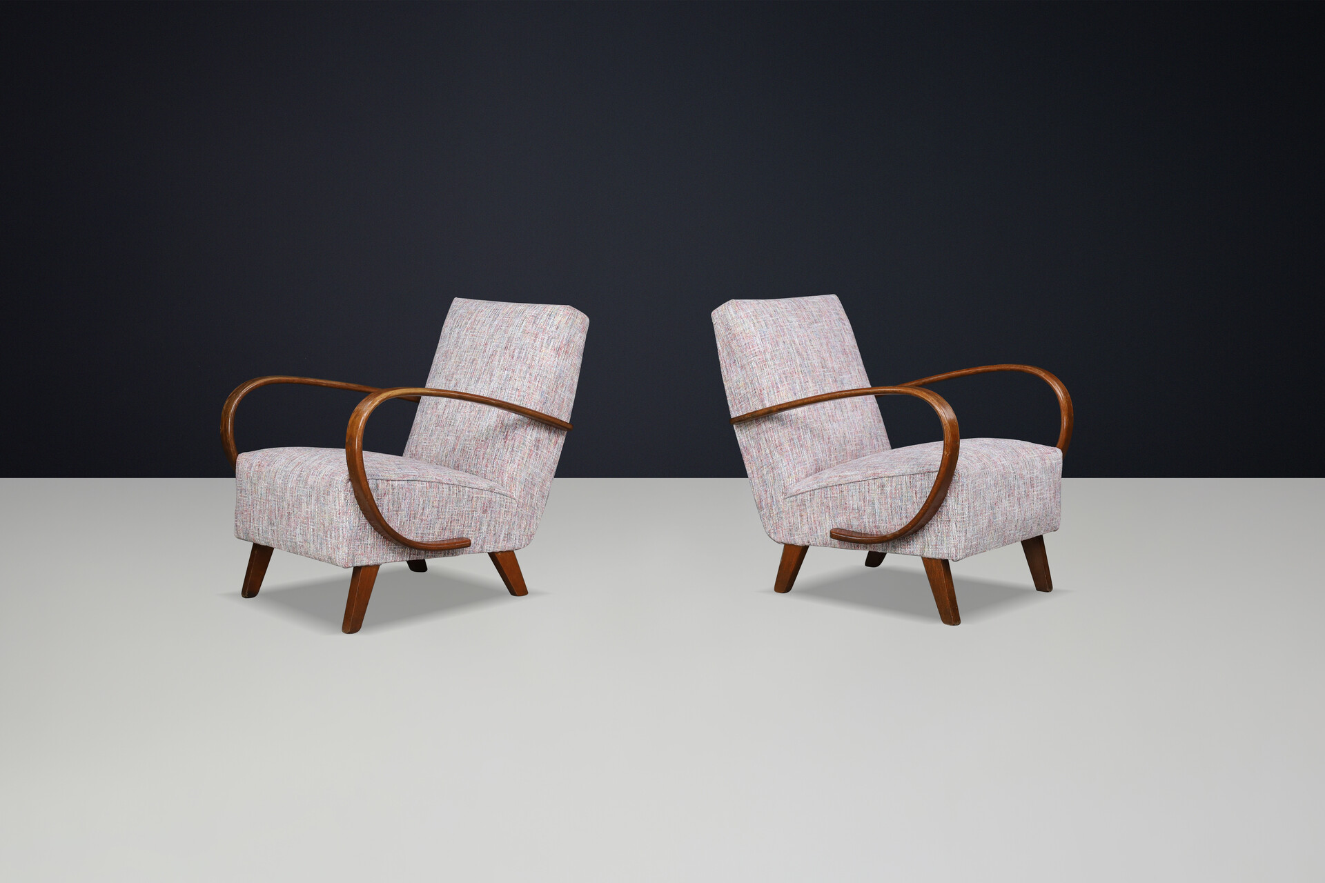 Jindrich Halabala Re-Upholstered Patinated Bentwood Lounge Chairs, 1940s Mid-20th century