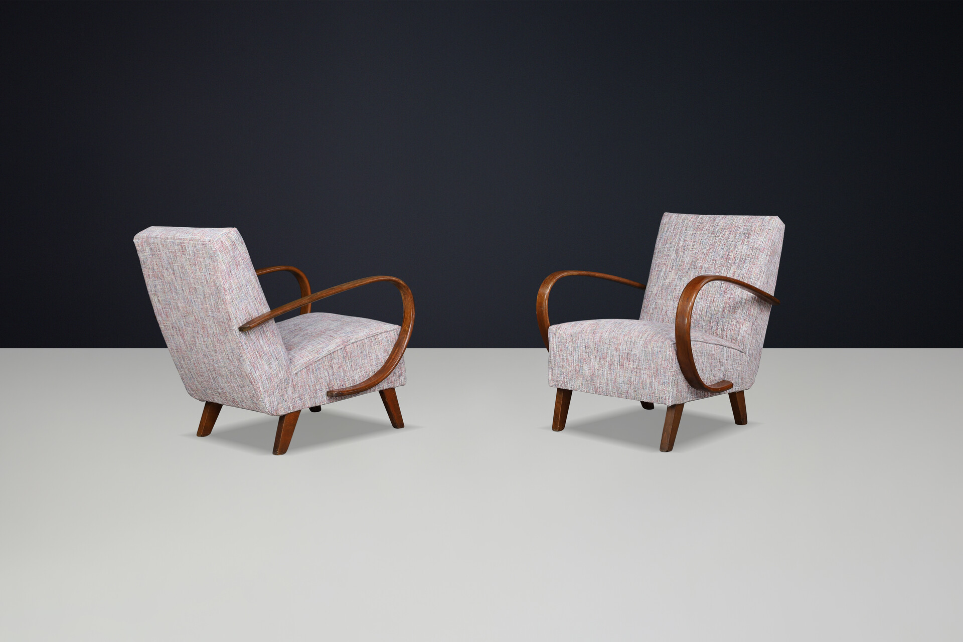 Jindrich Halabala Re-Upholstered Patinated Bentwood Lounge Chairs, 1940s Mid-20th century