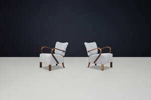 JIndrich Halabala re-upholstered patinated bentwood lounge chairs from the 1930s Mid-20th century