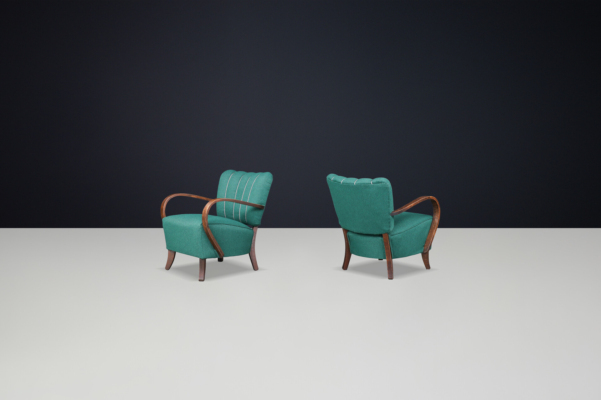 JIndrich Halabala re-upholstered patinated bentwood lounge chairs from the 1930s Mid-20th century