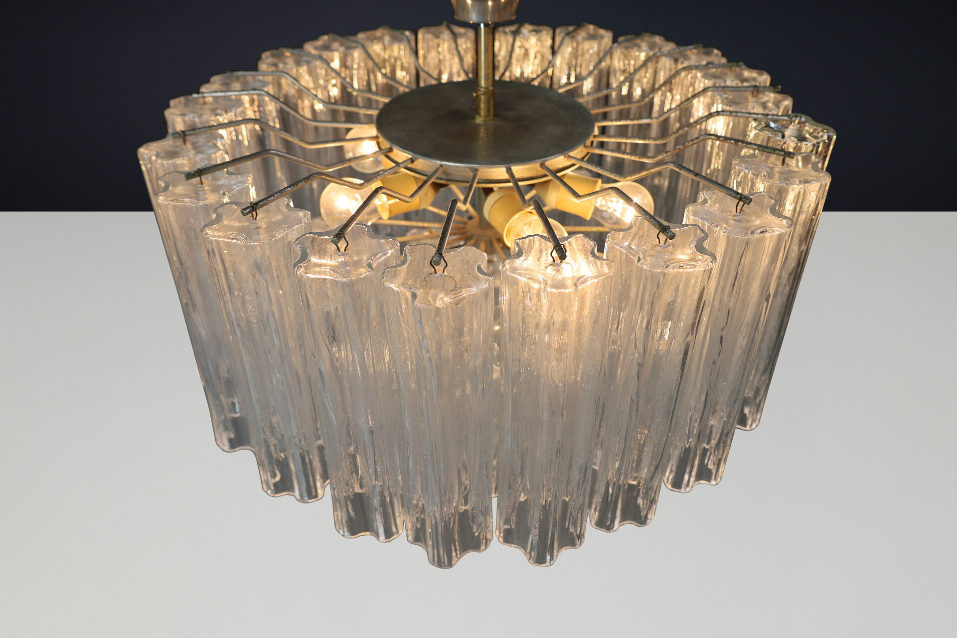 Large Mid-Century Venini Chandelier featuring Murano ice glass, Italy, 1960s. Mid-20th century