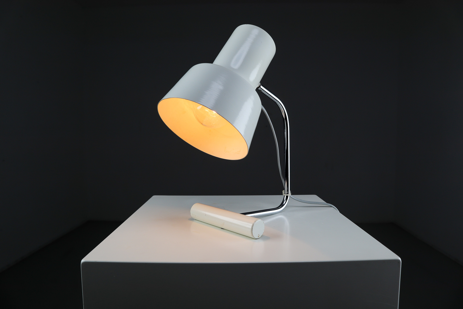 modern desk lamps