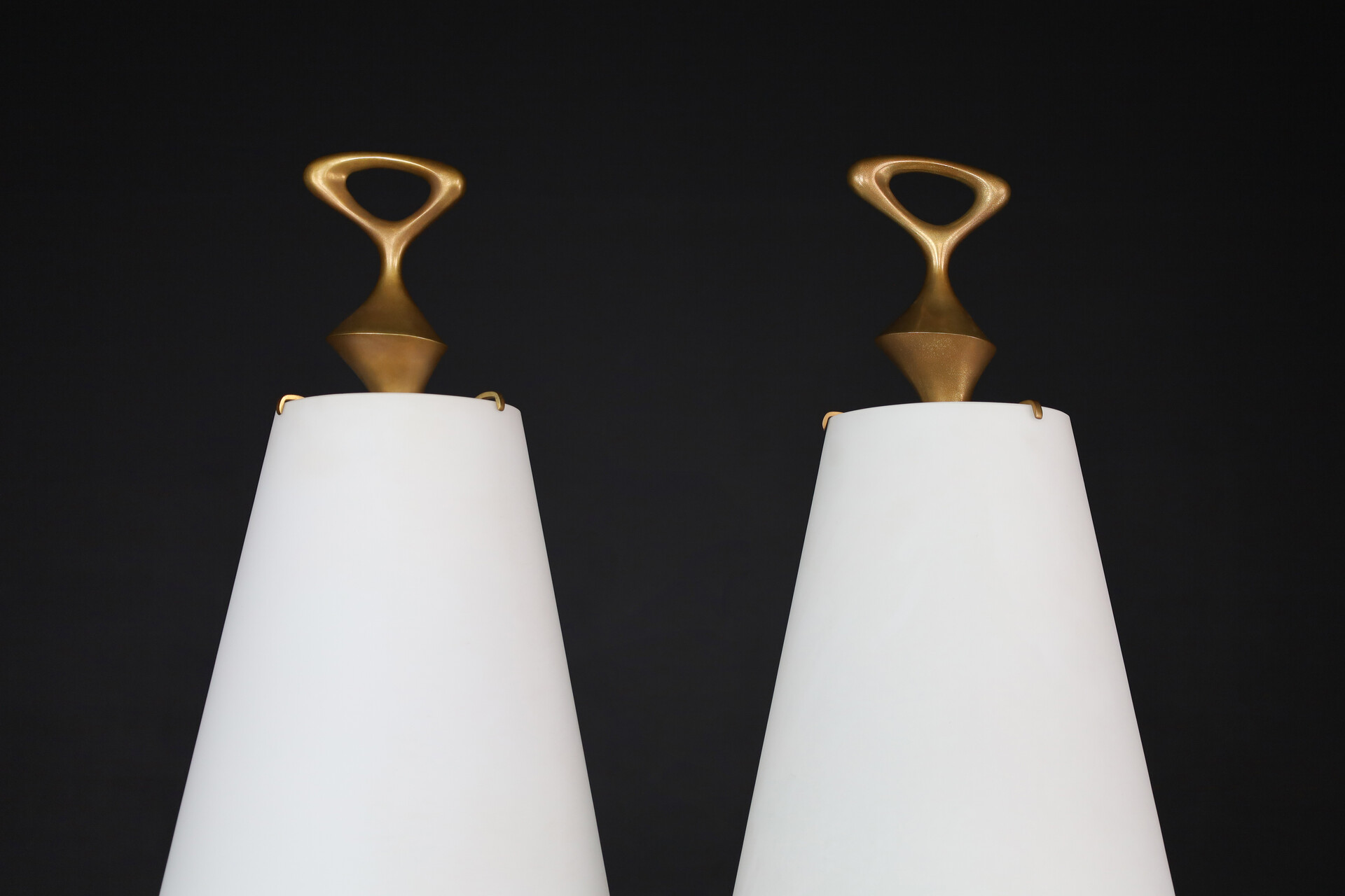 Max Ingrand for Fontana Arte pair of two Patinated Brass table lamps Italy 1956 Mid-20th century