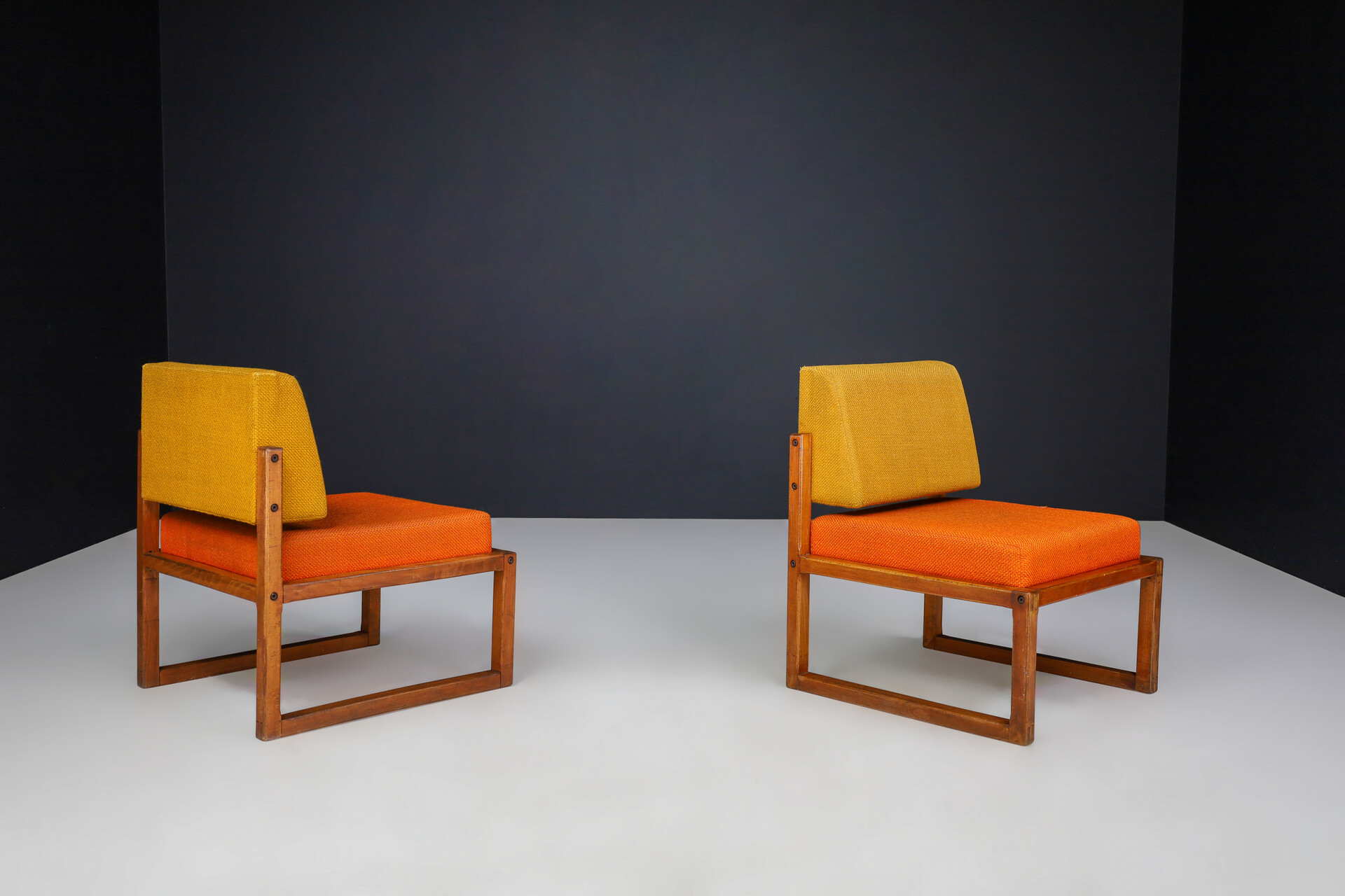 Mid century modern André Sornay Lounge chairs beech and fabric, France 1960s Mid-20th century