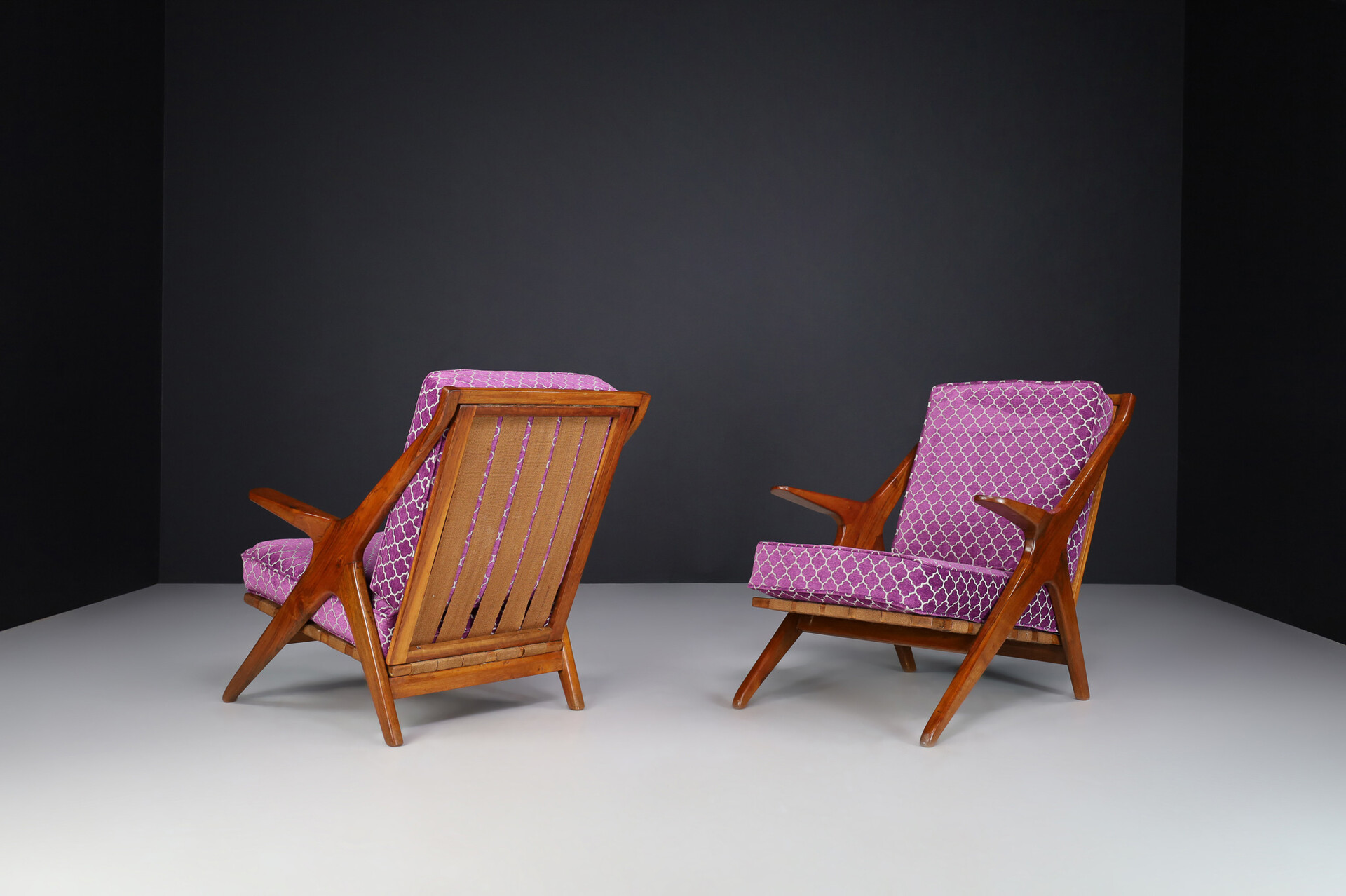 Mid century modern Armchairs in Walnut and Original Fabric, Italy 1950s Mid-20th century