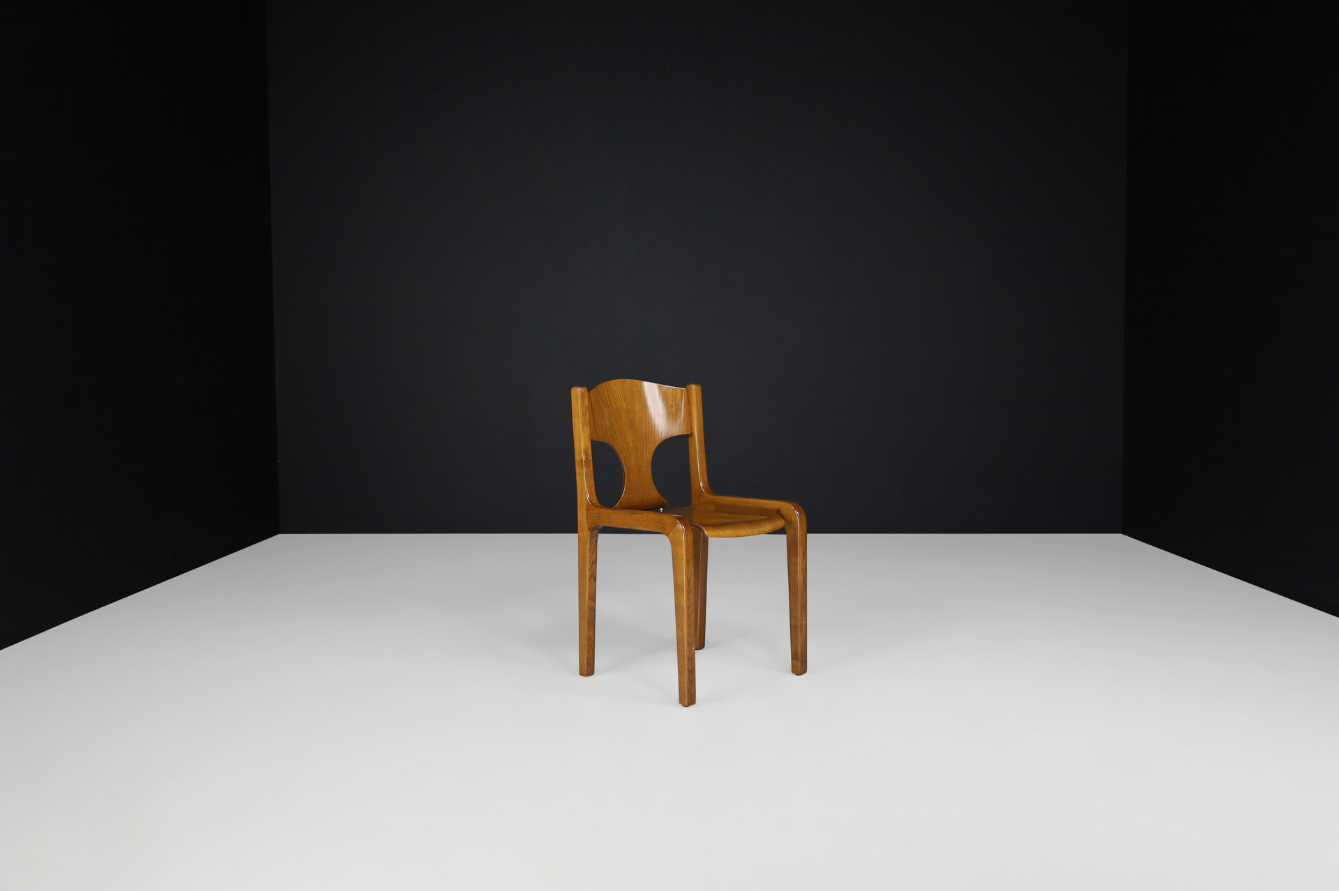 Mid century modern Augusto Savini for Pozzi Dining Chairs, Italy 1968. Mid-20th century