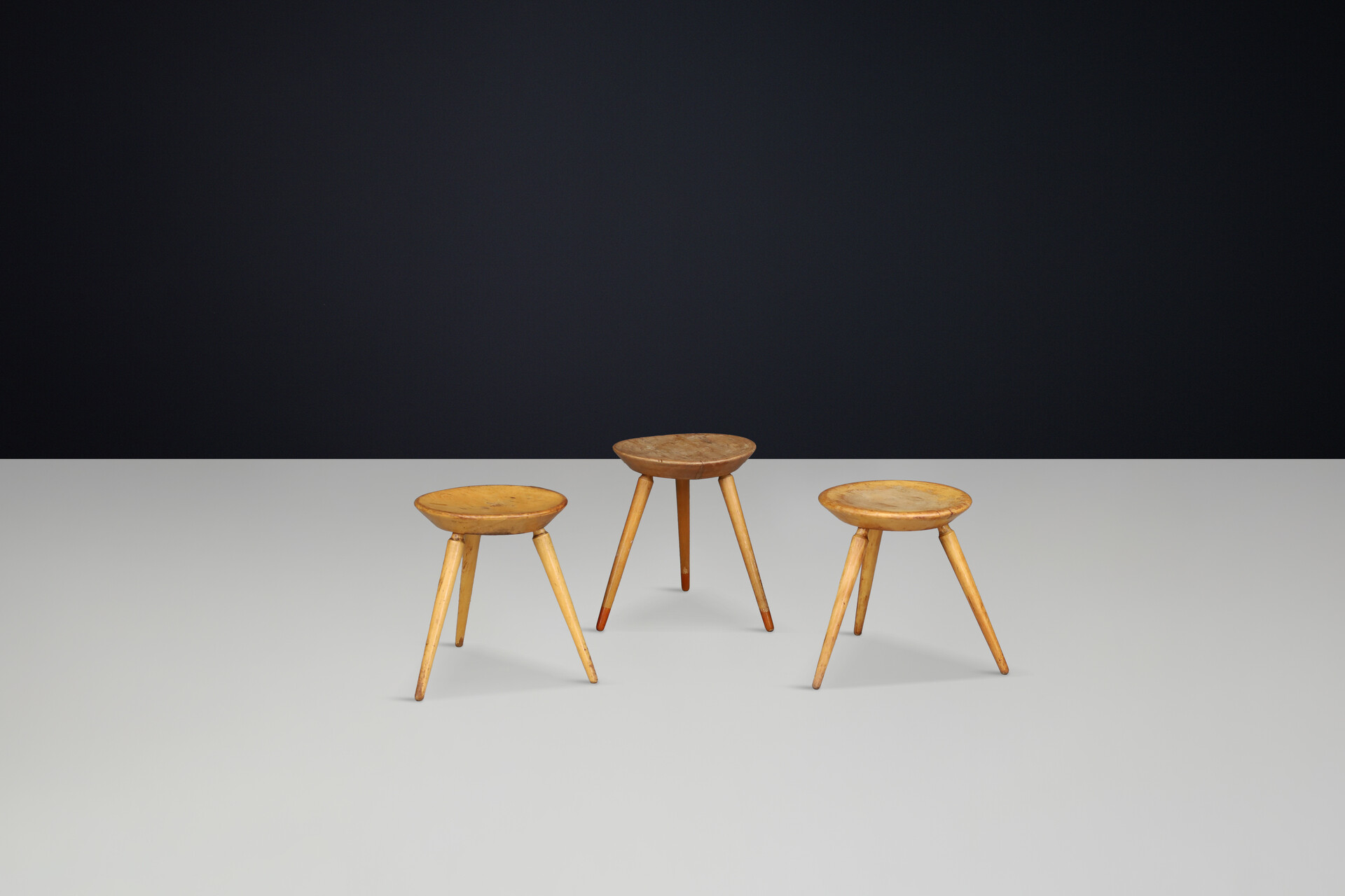 Mid century modern Beech tripod stools ore side tables, France 1950s Mid-20th century