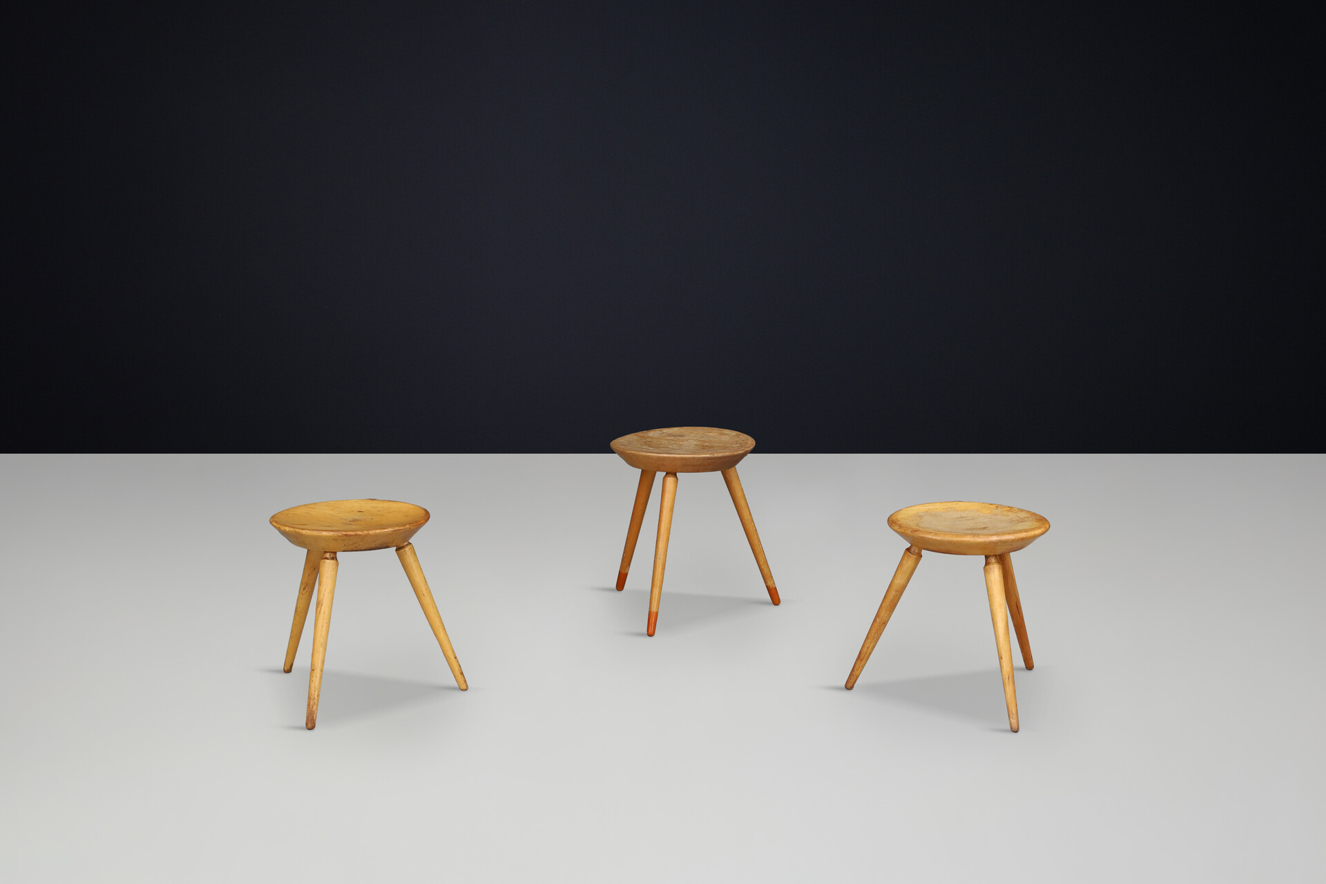 Mid century modern Beech tripod stools ore side tables, France 1950s Mid-20th century