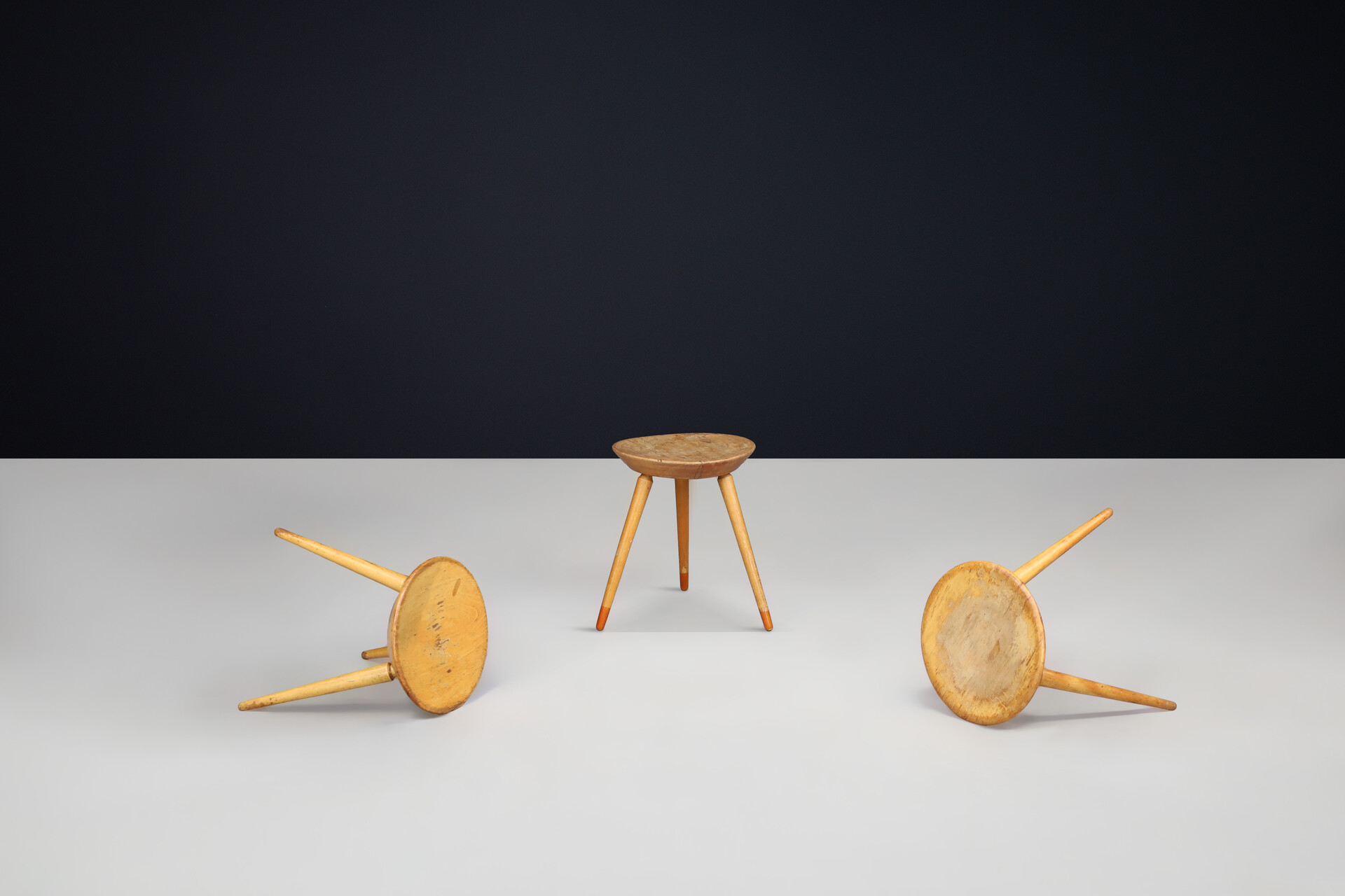 Mid century modern Beech tripod stools ore side tables, France 1950s Mid-20th century