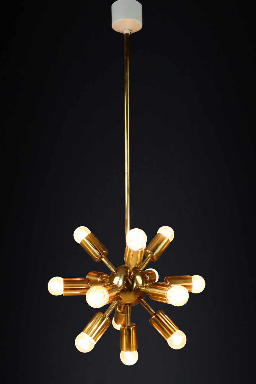 Mid century modern Brass Sputnik Chandelier / Pendant By Drupol Praque 1970s Late-20th century