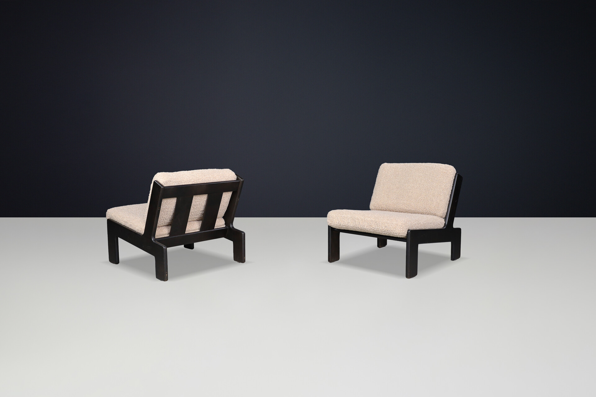 Mid century modern Brutalist Oak Lounge Chairs by Esko Pajamies for ASKO, Finland (1970s) Late-20th century