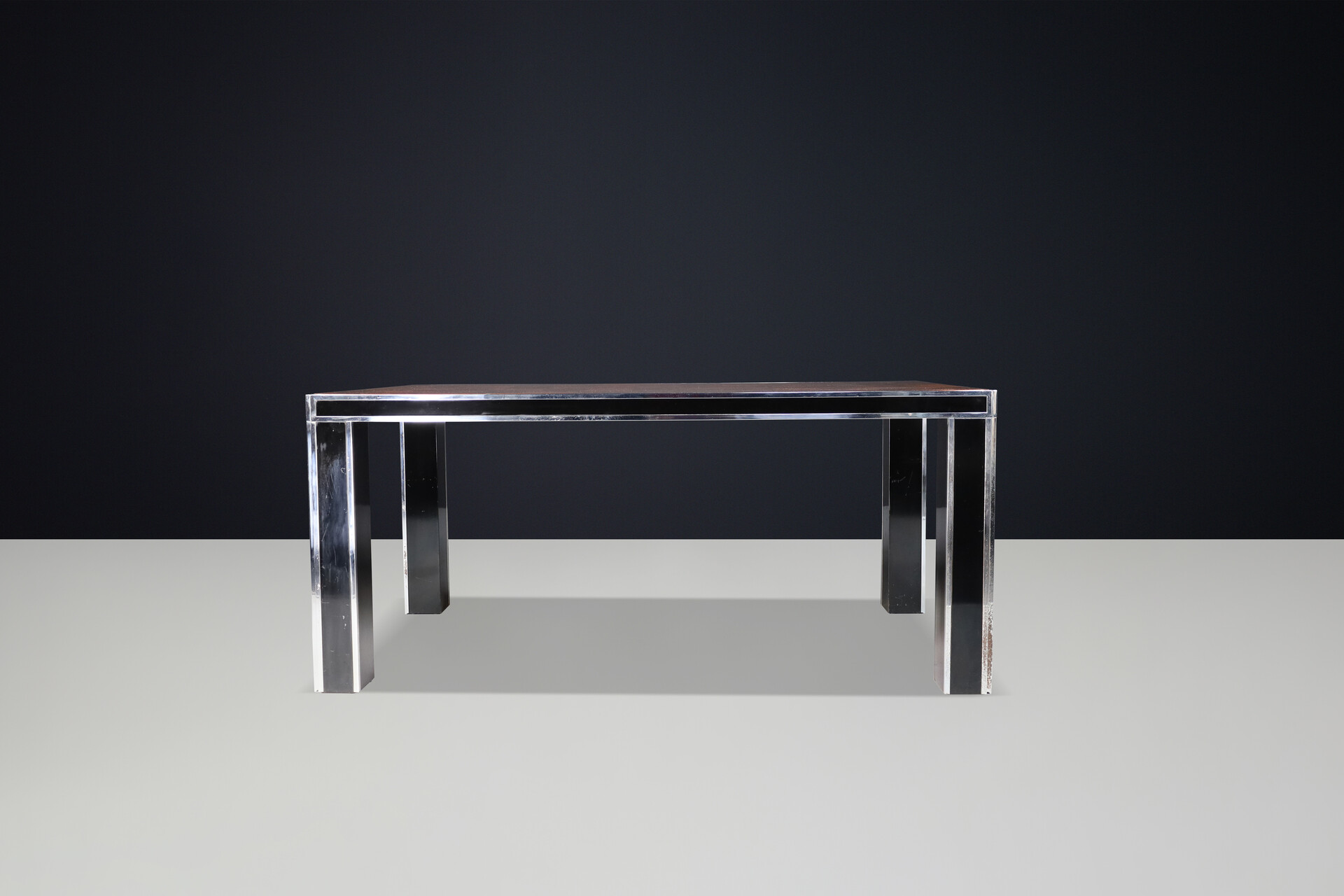 Mid century modern Burl and Chrome Table by Willy Rizzo, Italy 1970s Mid-20th century