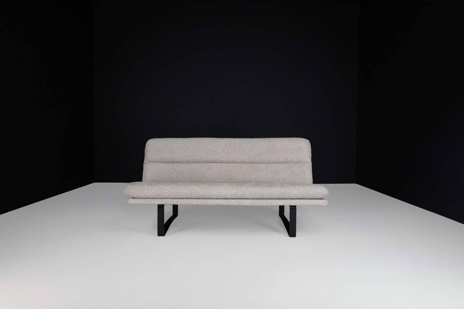 Mid century modern C684 Three-Seat Sofa by Kho Liang Le for Artifort in bouclé upholstery ,The Netherlands 1968 Mid-20th century