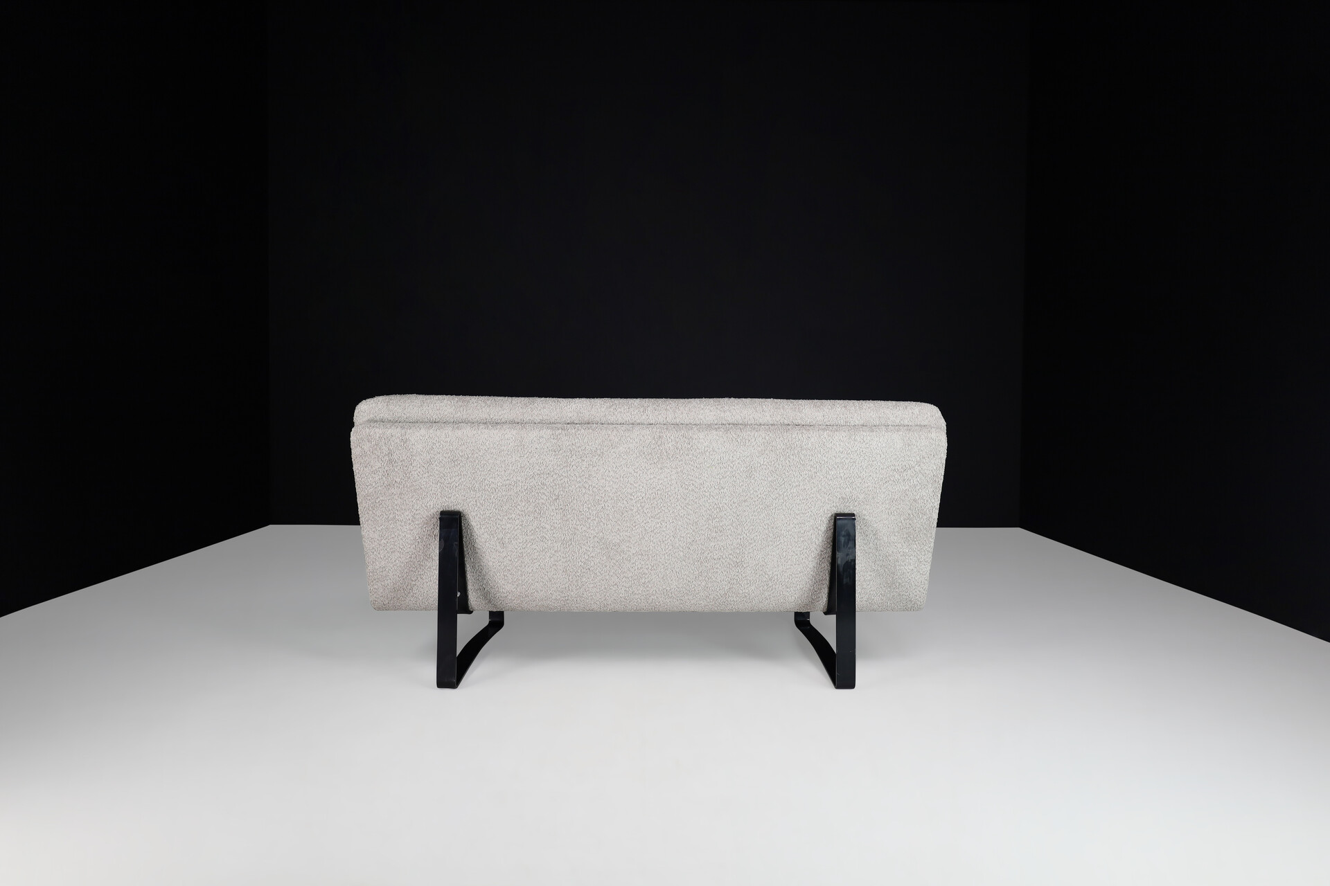 Mid century modern C684 Three-Seat Sofa by Kho Liang Le for Artifort in bouclé upholstery ,The Netherlands 1968 Mid-20th century