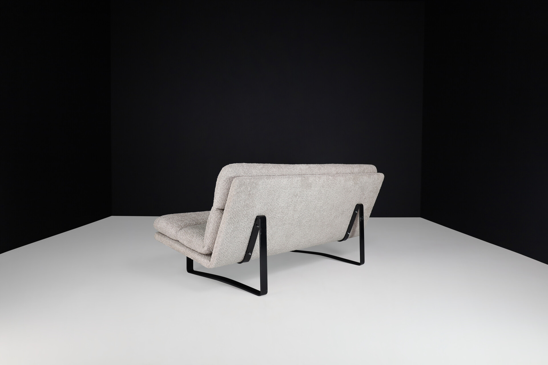 Mid century modern C684 Three-Seat Sofa by Kho Liang Le for Artifort in bouclé upholstery ,The Netherlands 1968 Mid-20th century