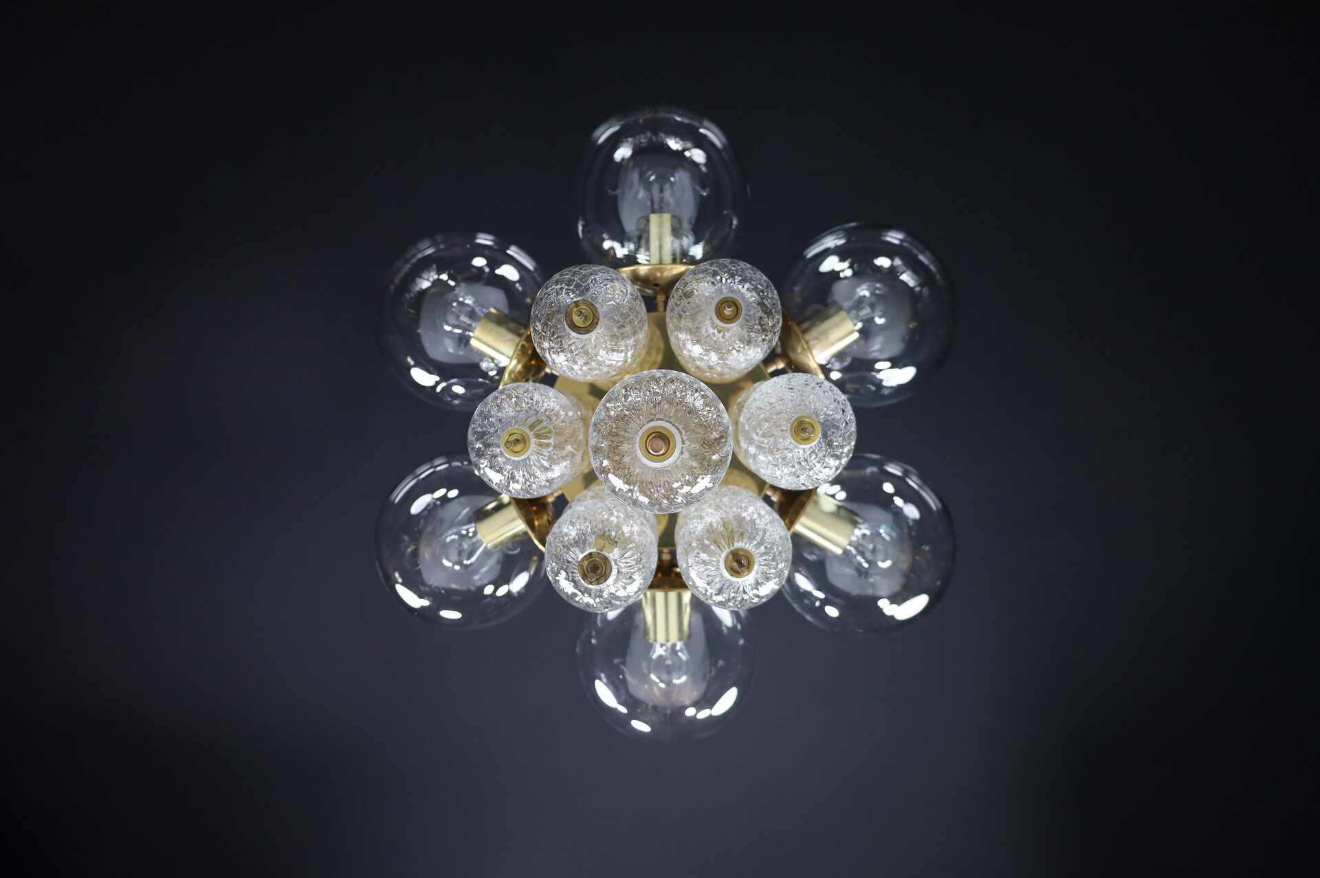 Mid century modern Chandelier with Brass Fixture and Hand-Blowed  Glass Globes, Preciosa Czech Republic 1960s Mid-20th century